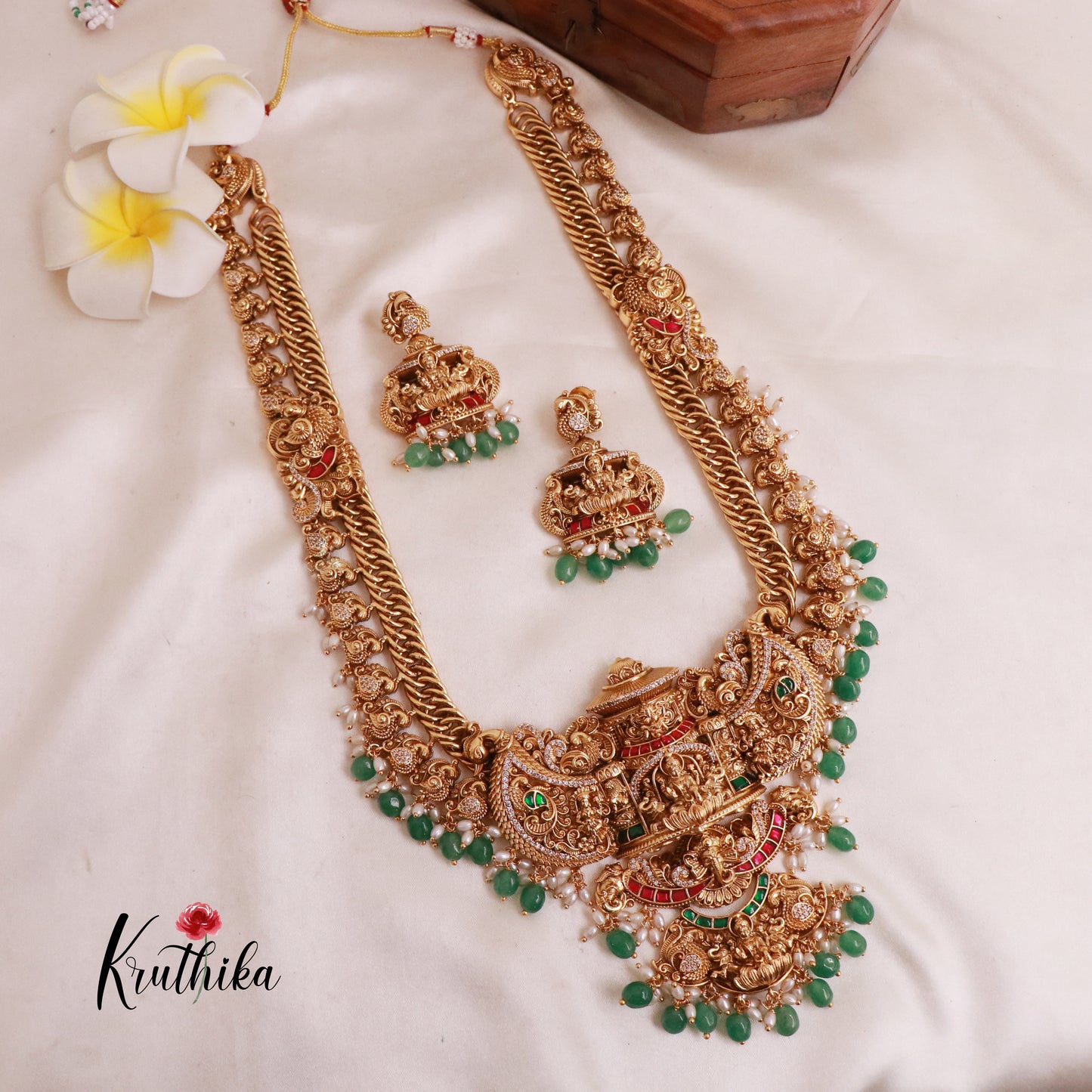 Royal Grand Nagas Jadau Temple Haaram Jalebi pattern with Green Beads LH1807