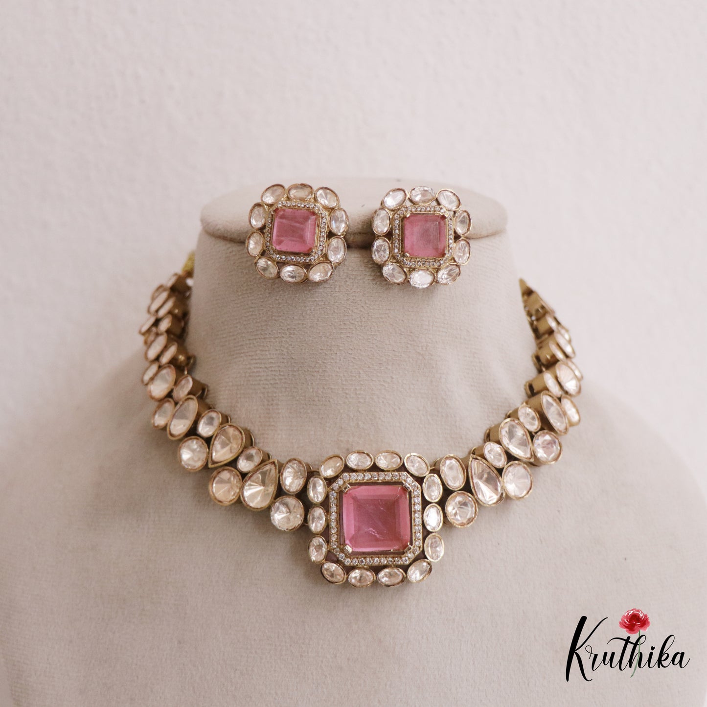 Elegant Mossanaite Choker NC2686 (Available In 4 Colors)