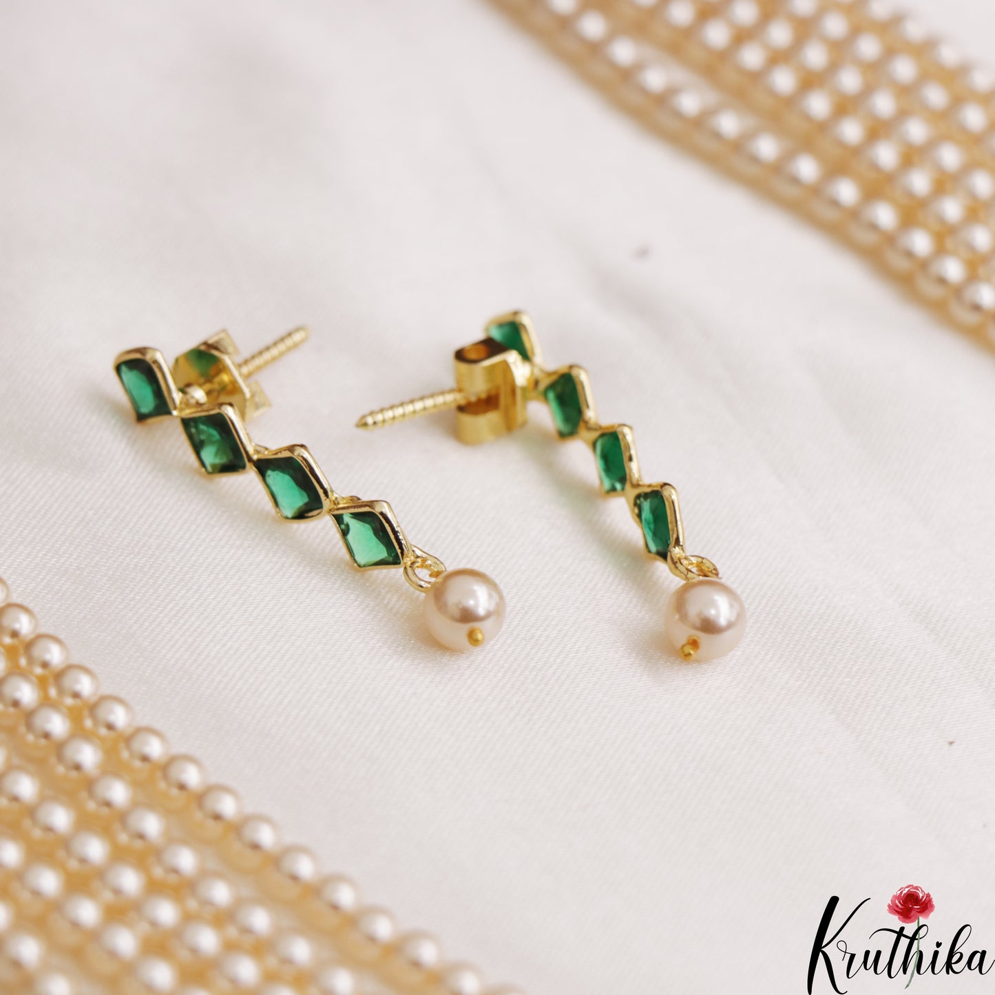 Pretty Sqaure Motifs Multi Layer Pearl Haaram LH2131