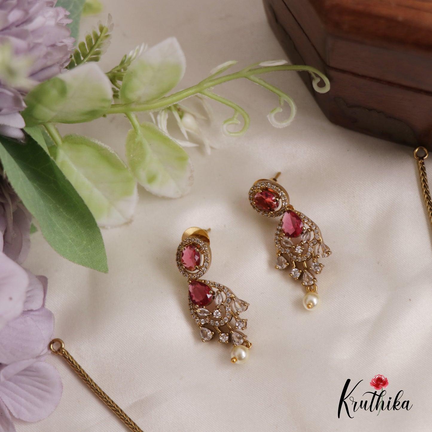 Sparkling AD Teardrop Motifs Victorian Necklace NC2654 (Available in 3 Colours)