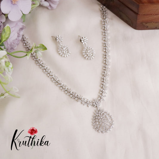 Simple Trendy Floral Teardrop Necklace NC2619