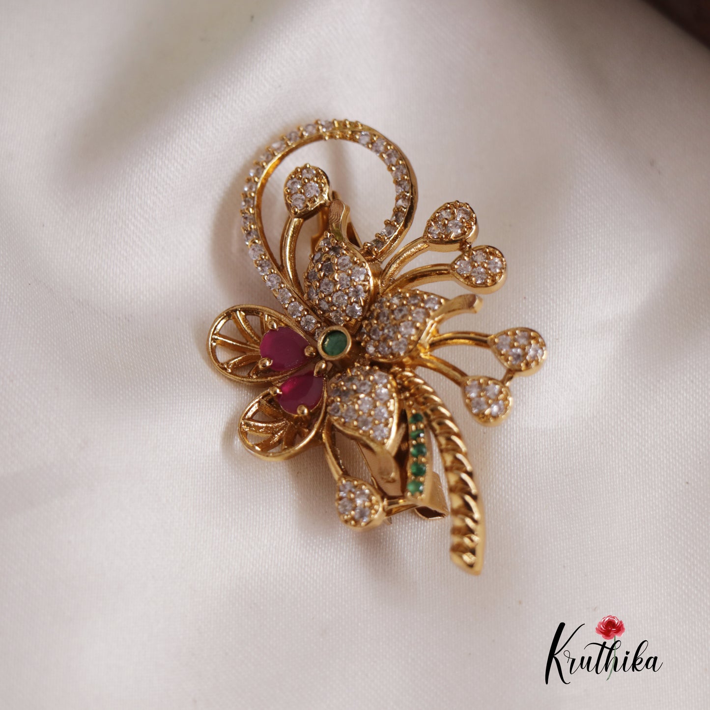 Stunning CZ Floral Bloom Saree Pin SP10