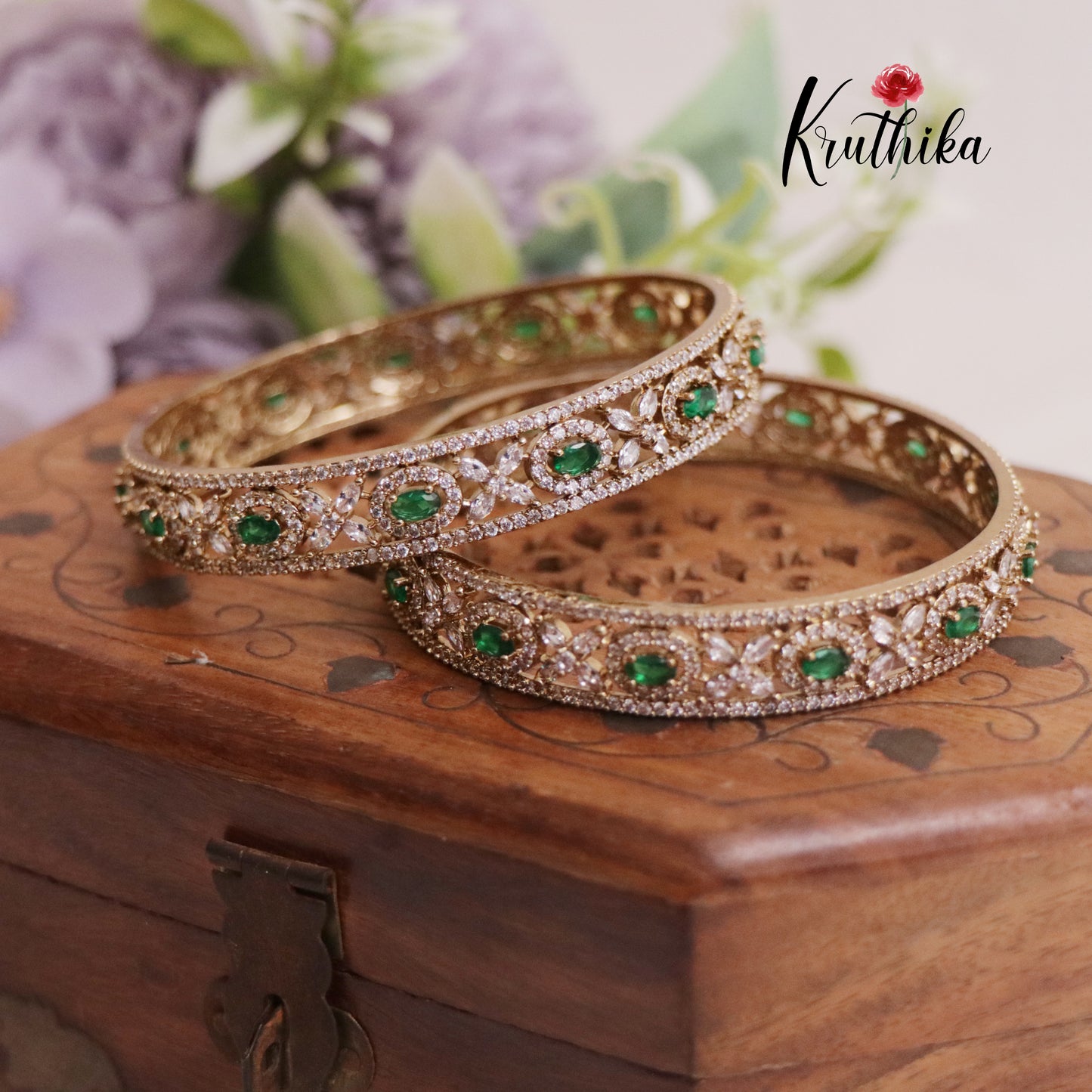 Beautiful Ad Victorian Bangles B196 (Available in 3 Colours)