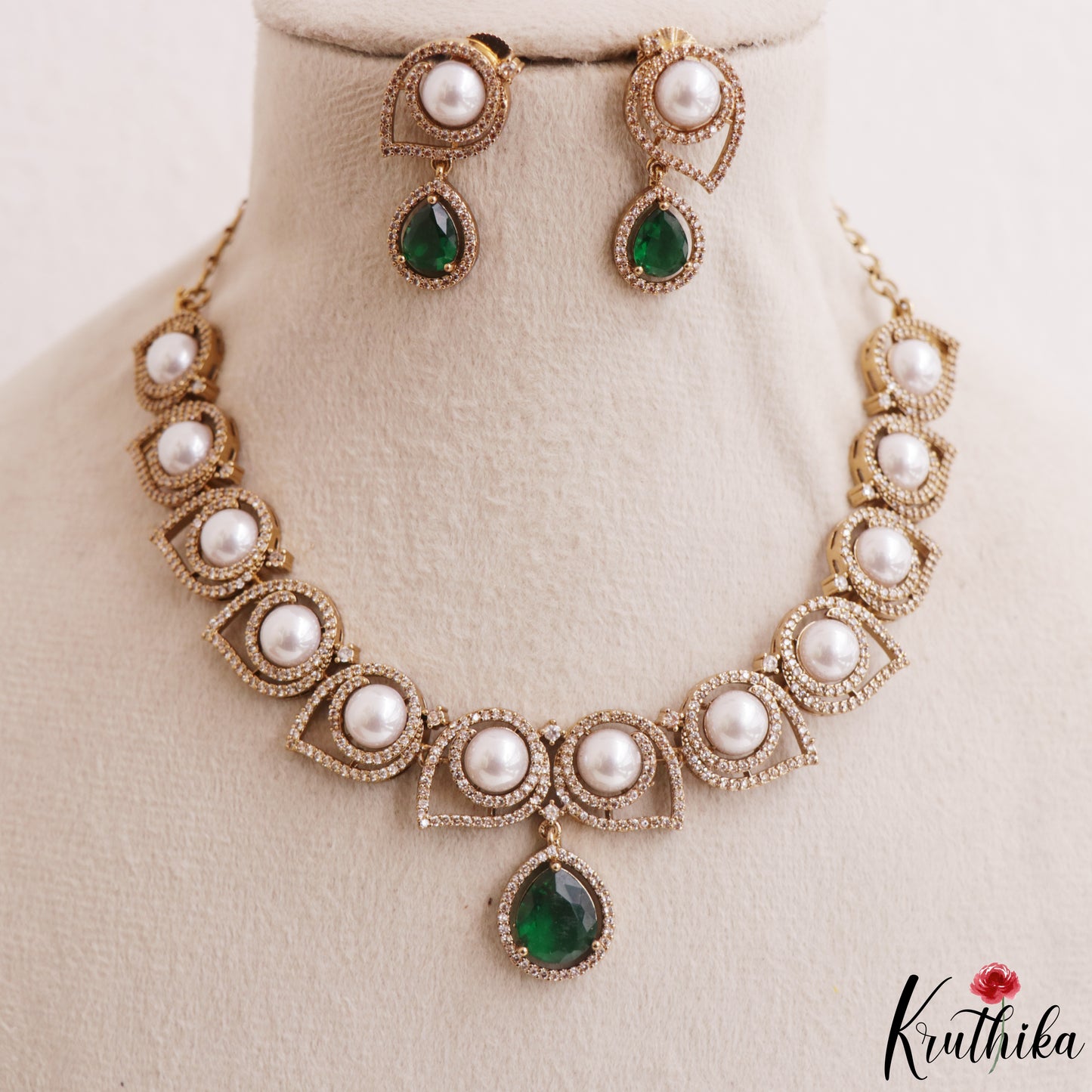 Elegant Pearl Leaf Motifs CZ Victorian Necklace NC3154 (Available In 6 Colors)