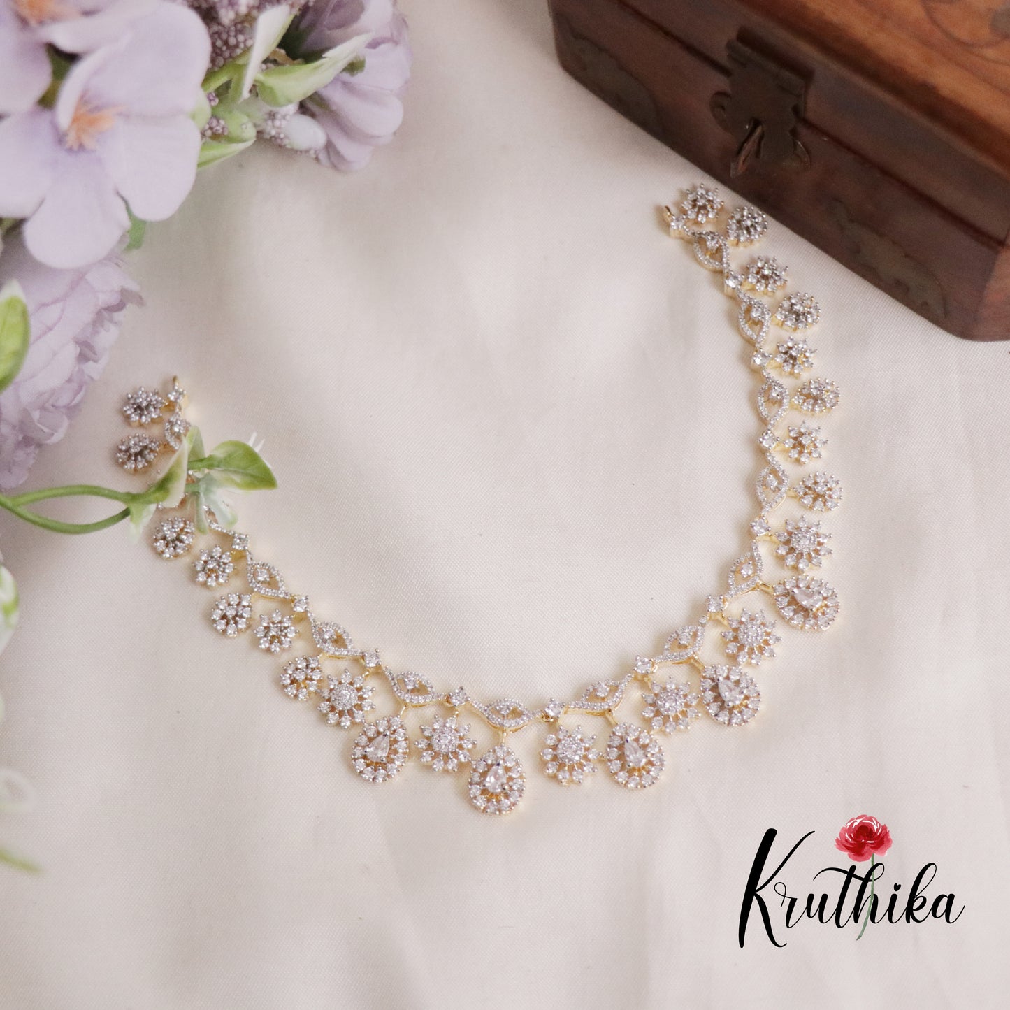 Elegant CZ Sparking Floral Necklace Set NC2176