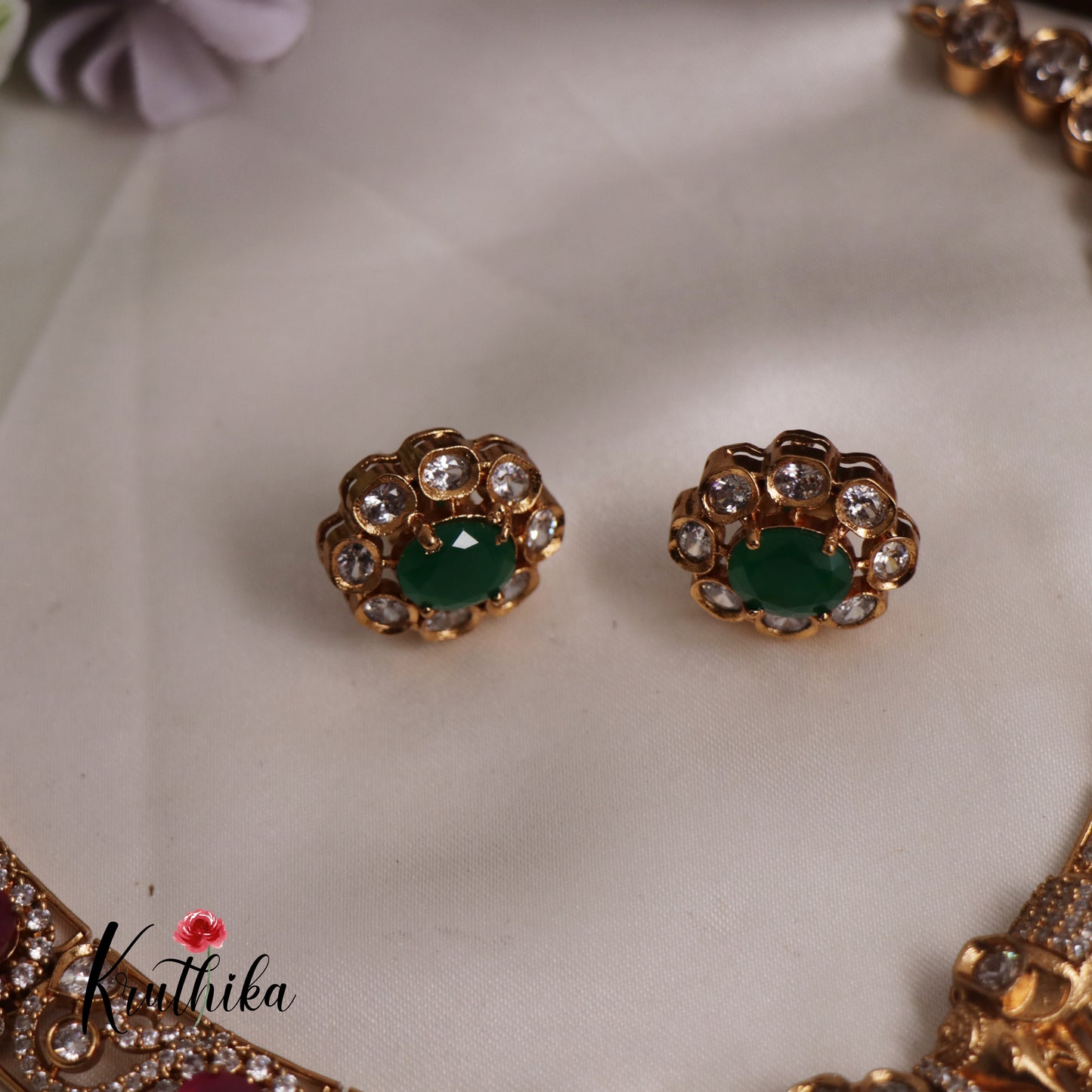 Stunning Teardrop Elephant With Pastel Green Beads Jadau hasli Necklace NC2542