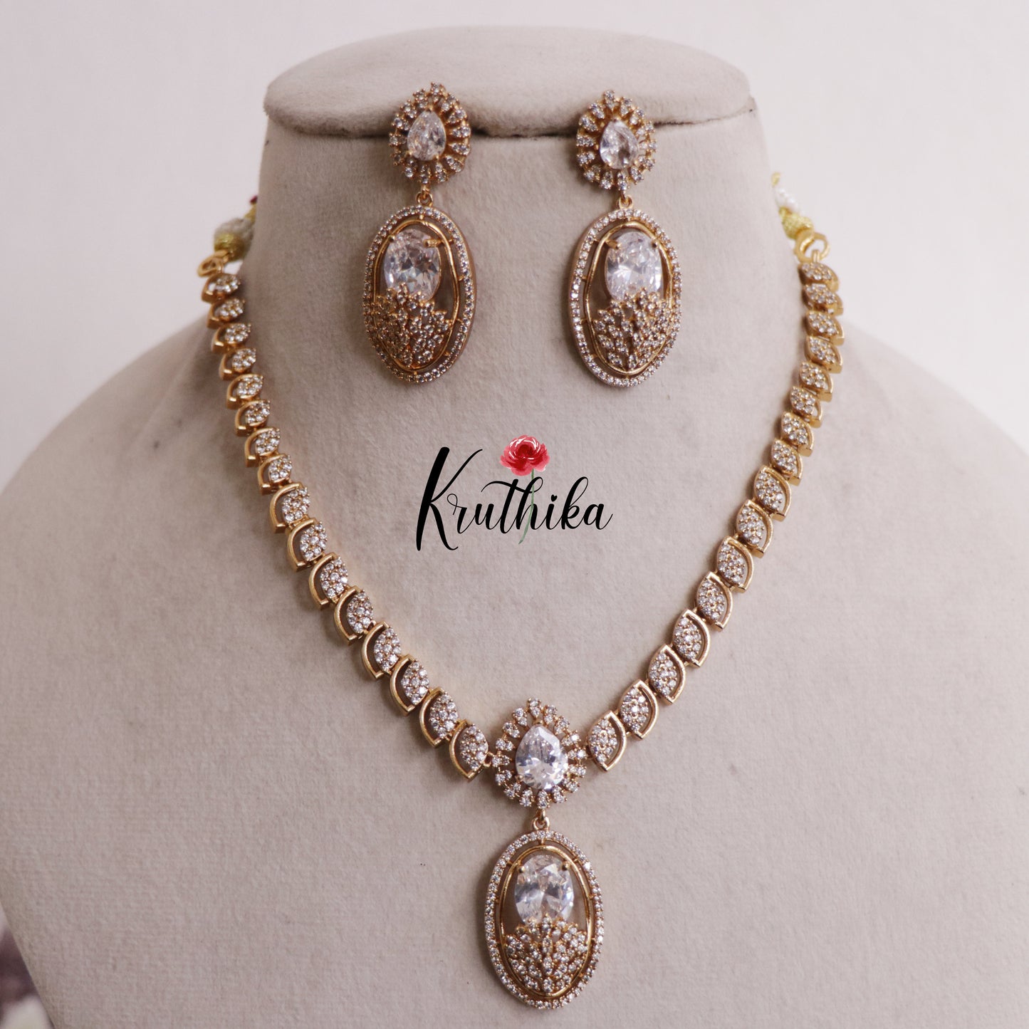 Gergous CZ Multi Stone Pearl Shape Pendant Necklace NC2129 Available in 3 Colors)