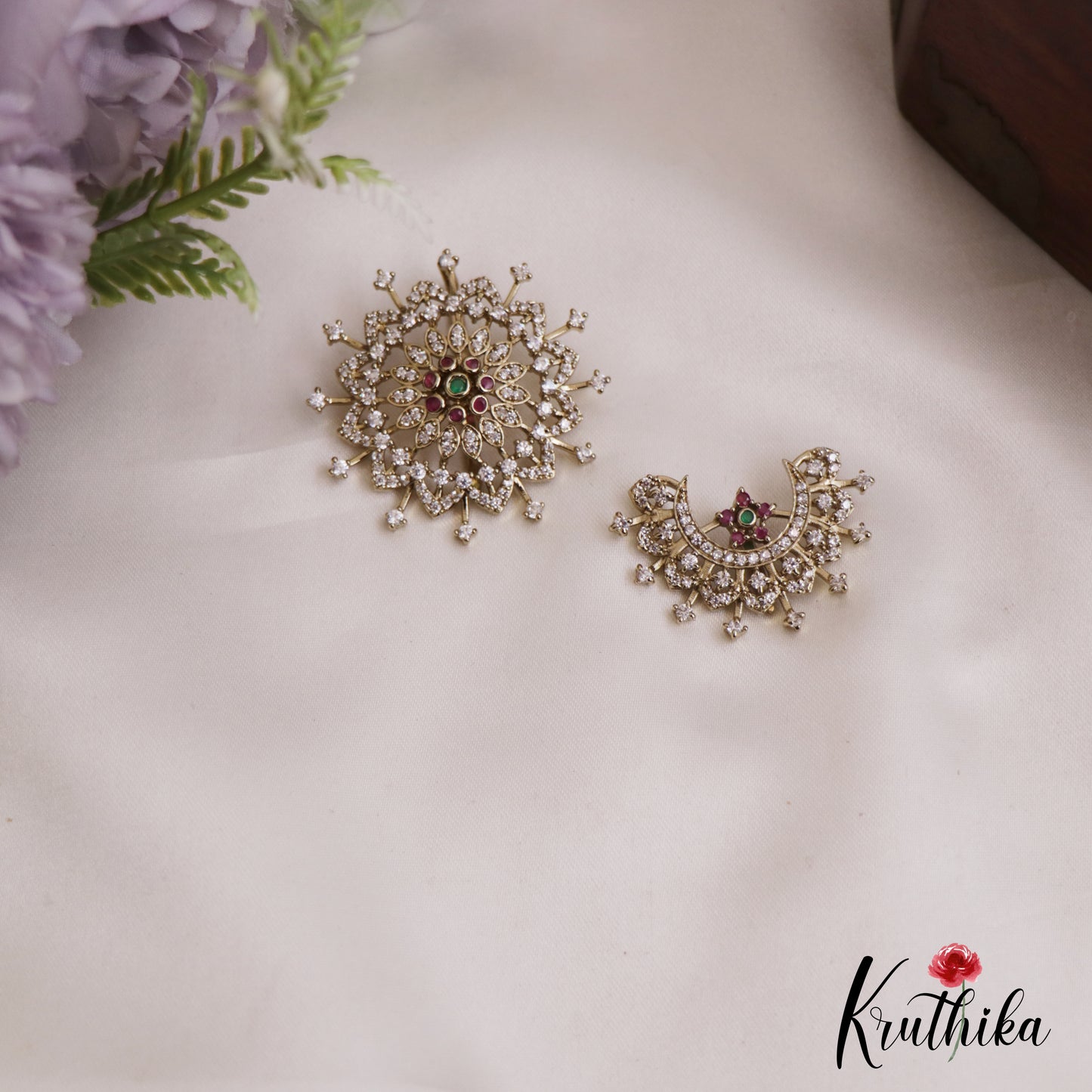 Trendy Floral Motifs Chandra Surya AD Hair Ornaments J361