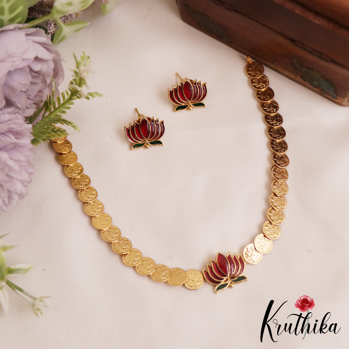 Elegant Lotus Lakshmi Motifs Kasu Choker NC2836