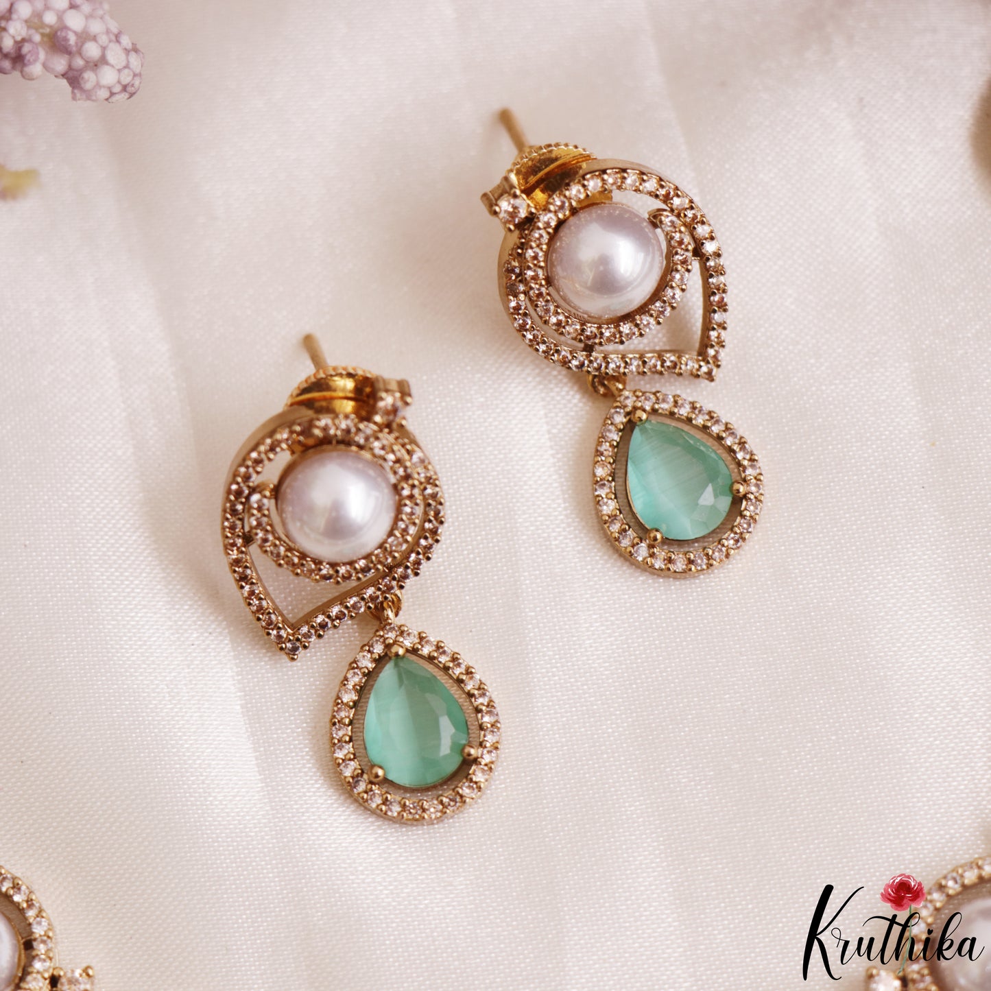 Elegant Pearl Leaf Motifs CZ Victorian Necklace NC3154 (Available In 6 Colors)
