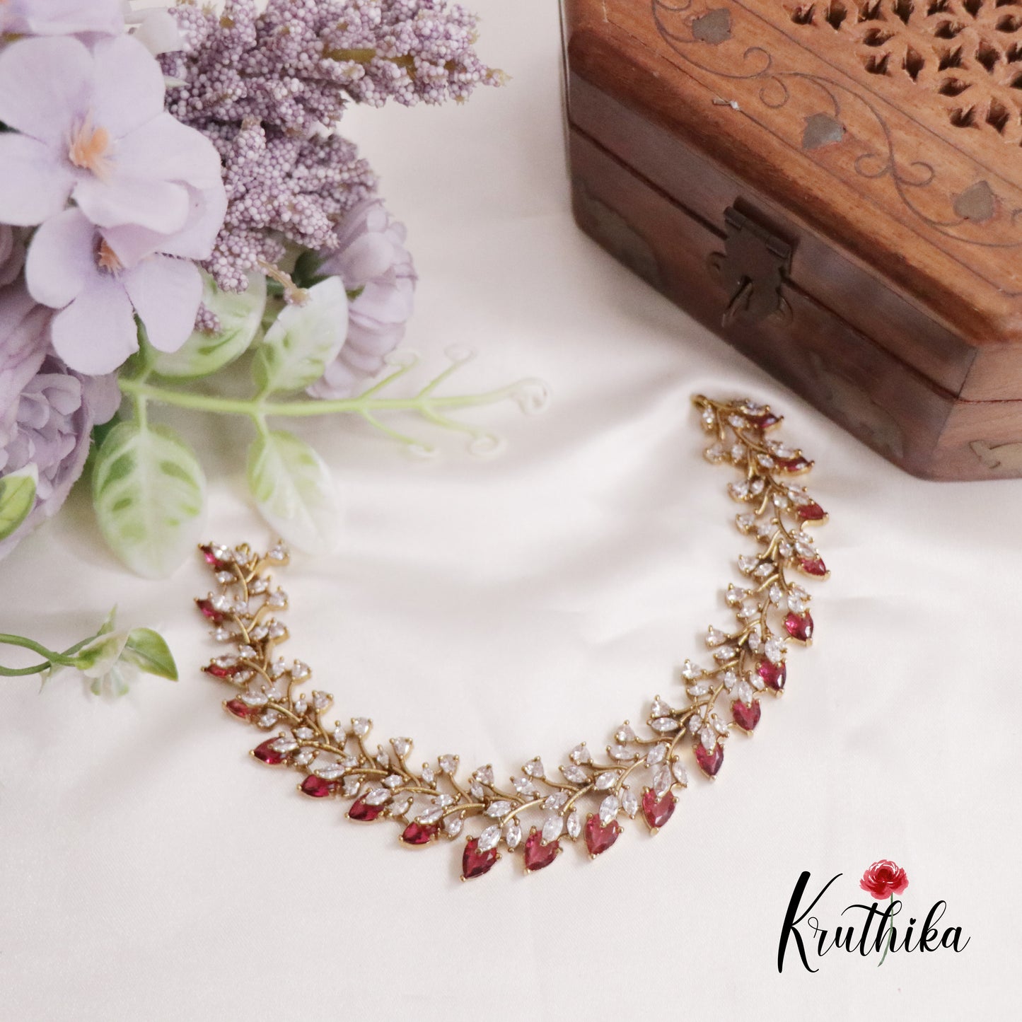 Beautiful AD Leaf Motif Necklace NC2228 (Available in 2 Colours)