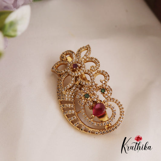 Stunning AD Floral Motifs Saree Pin SP42