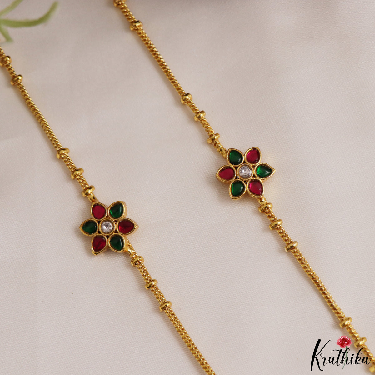 Pretty Floral Pendant Jadau Anklets A67