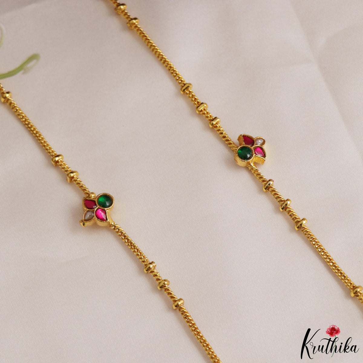 Simple Floral Pendant Jadau Anklets A66