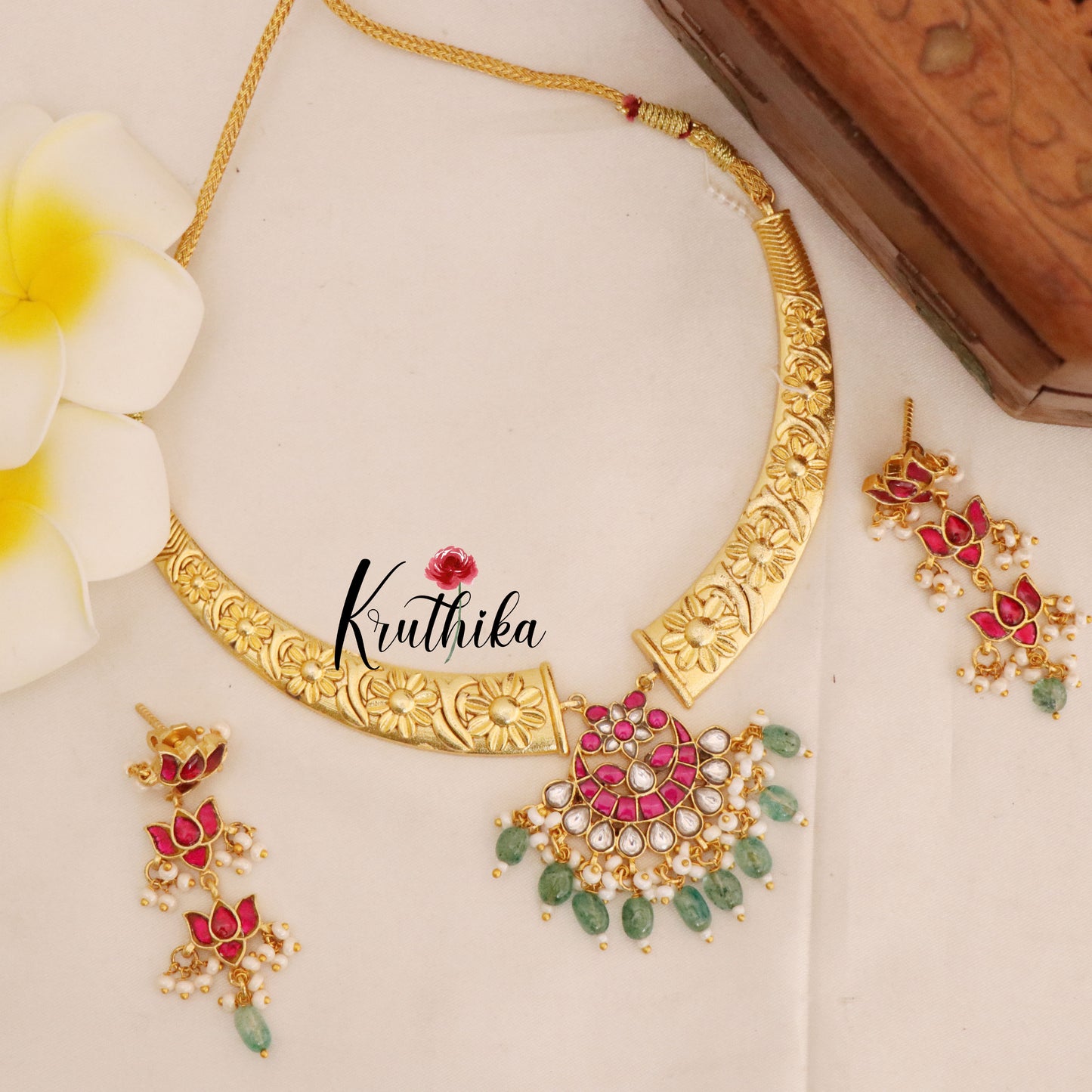 Elegant Premium Jadau Hasli Necklace NC1789