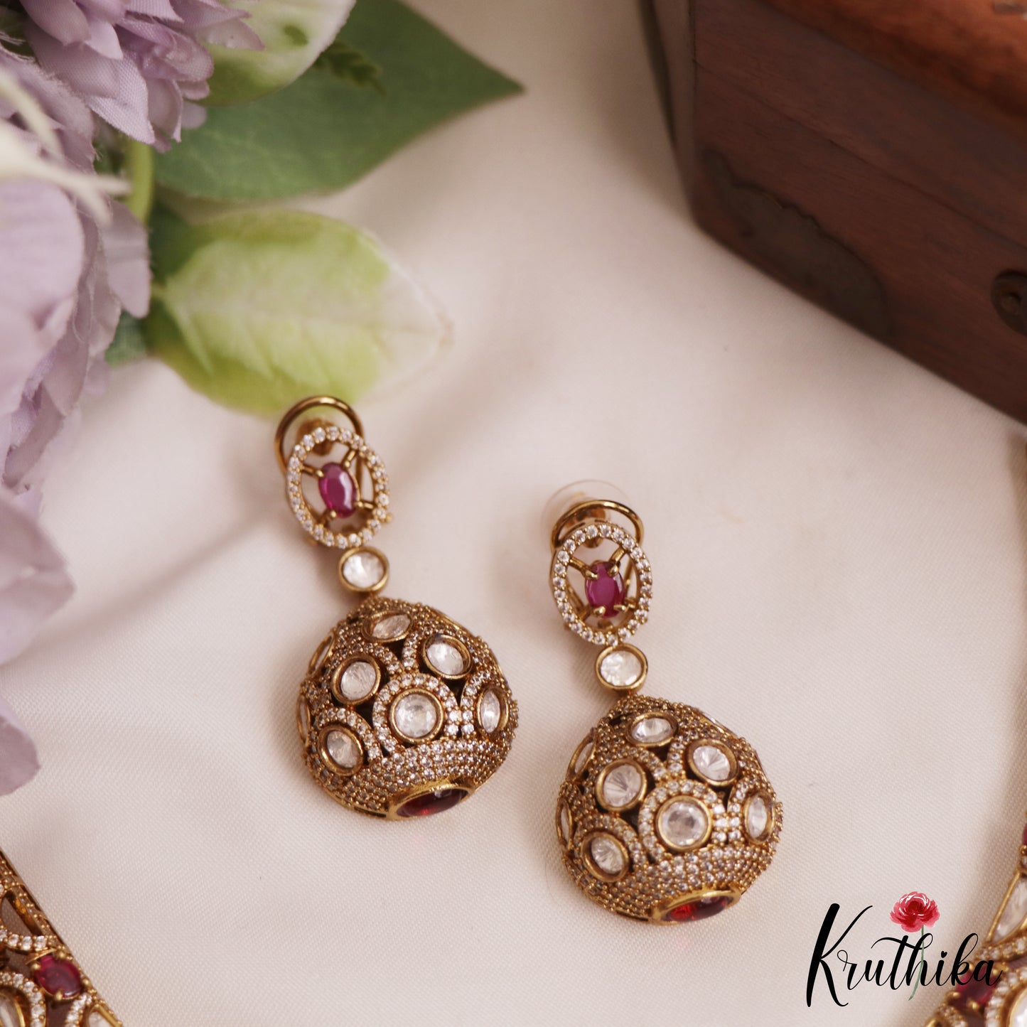 Gorgeous AD Geometric Motifs Moissanite Necklace NC2783 (Available In 3 Colors)