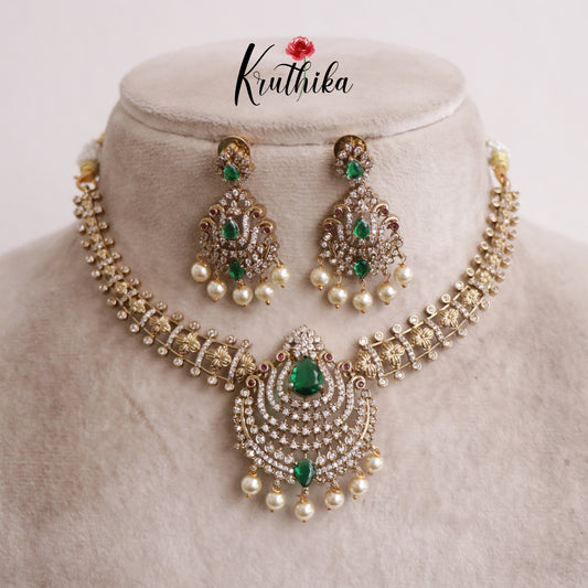 Trendy CZ Sparking Peacock Pendant Necklace NC2217 (Available in 2 Colours)