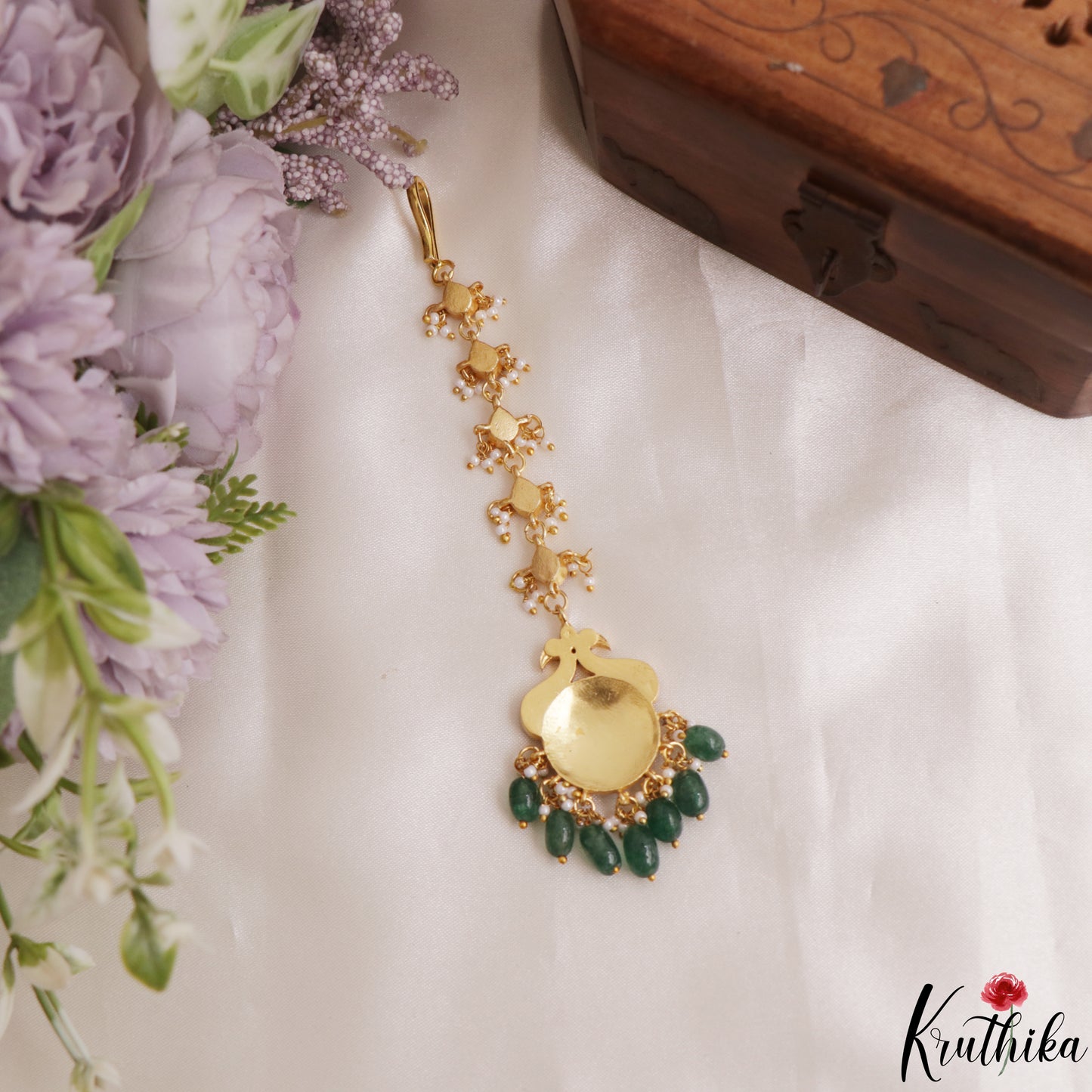 Classic Peacock Motifs Jadau Maang Tikka With Green Bead Drops MT389