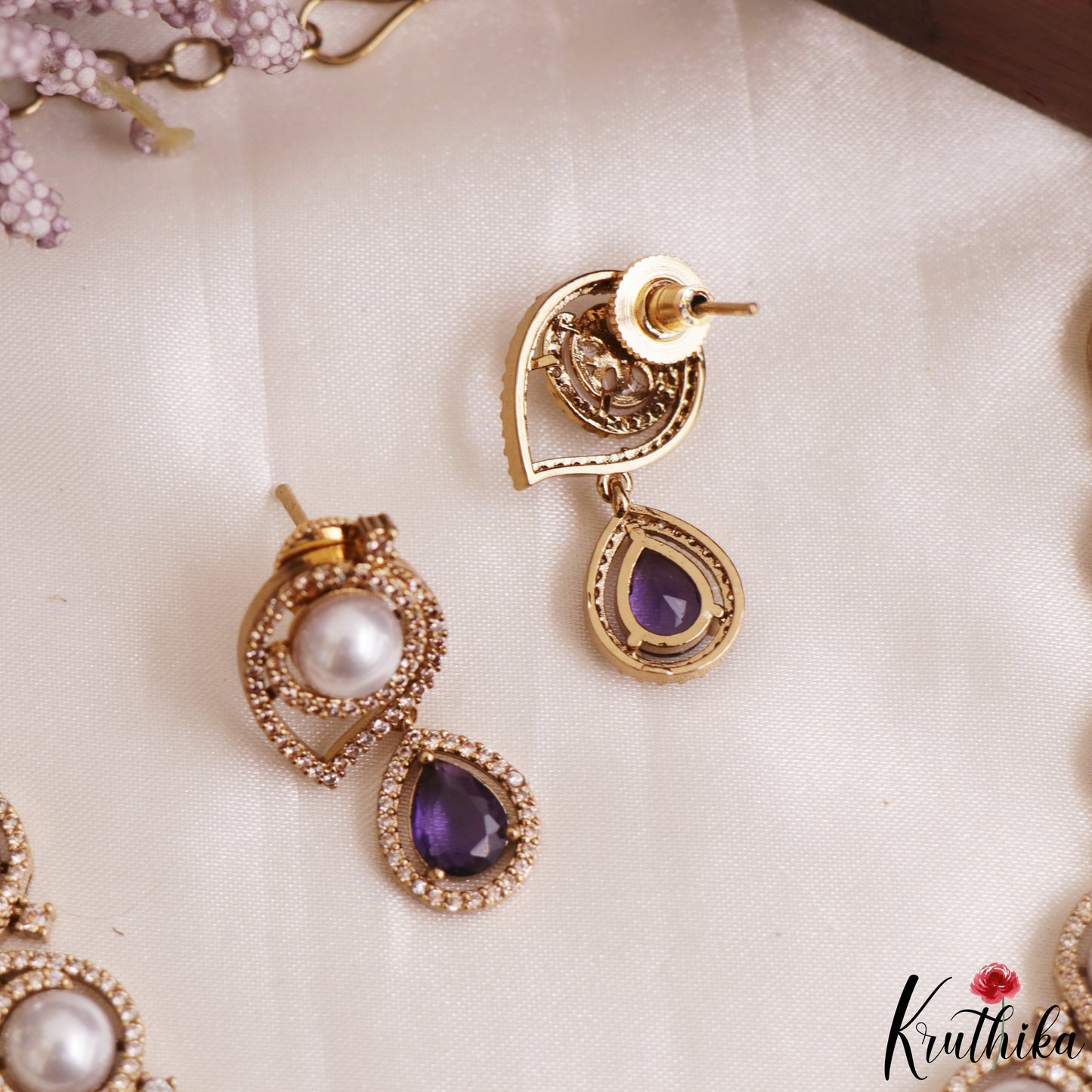 Elegant Pearl Leaf Motifs CZ Victorian Necklace NC3154 (Available In 6 Colors)