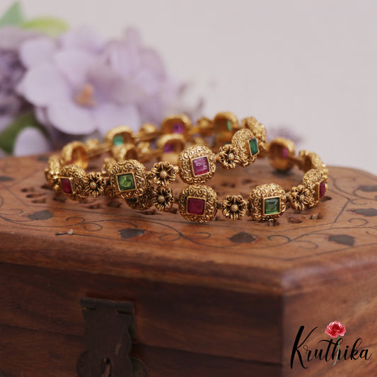 Beautiful Antique Floral Motifs Kemp Bangles B463 (Set 2 Bangles)