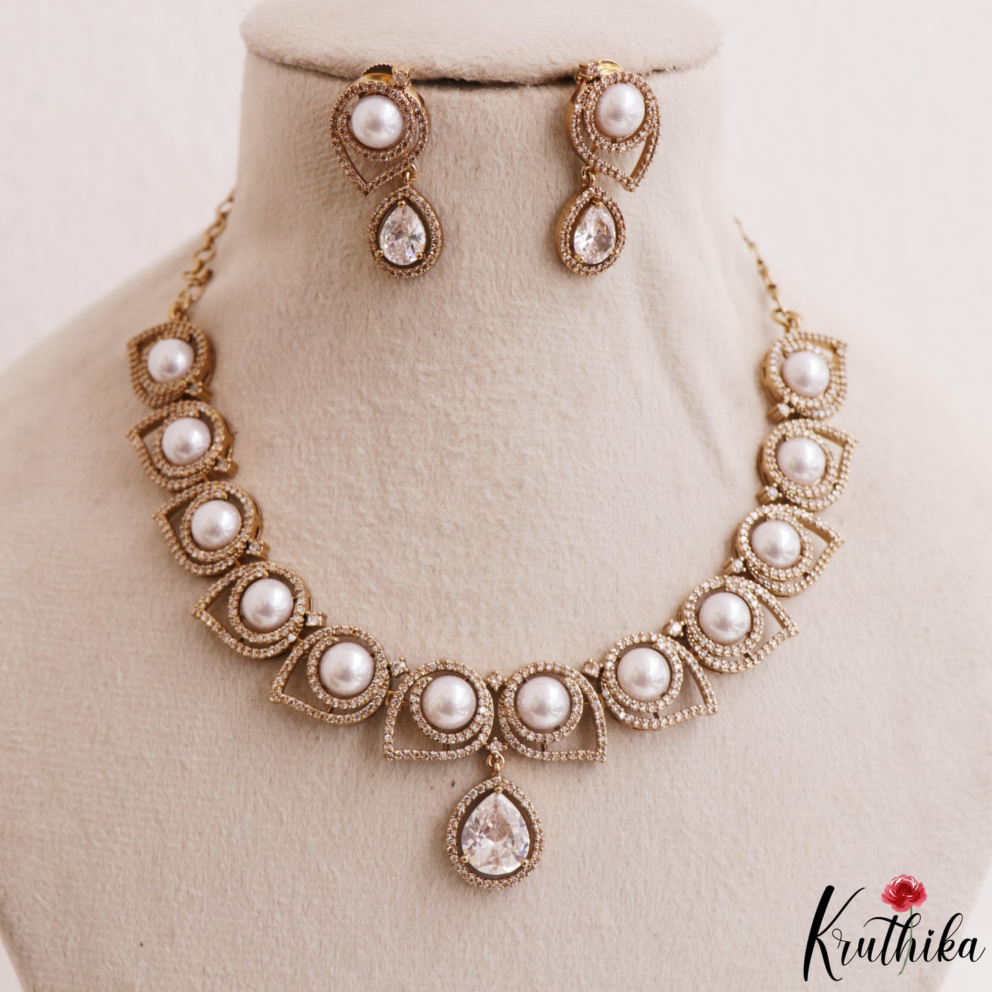 Elegant Pearl Leaf Motifs CZ Victorian Necklace NC3154 (Available In 6 Colors)