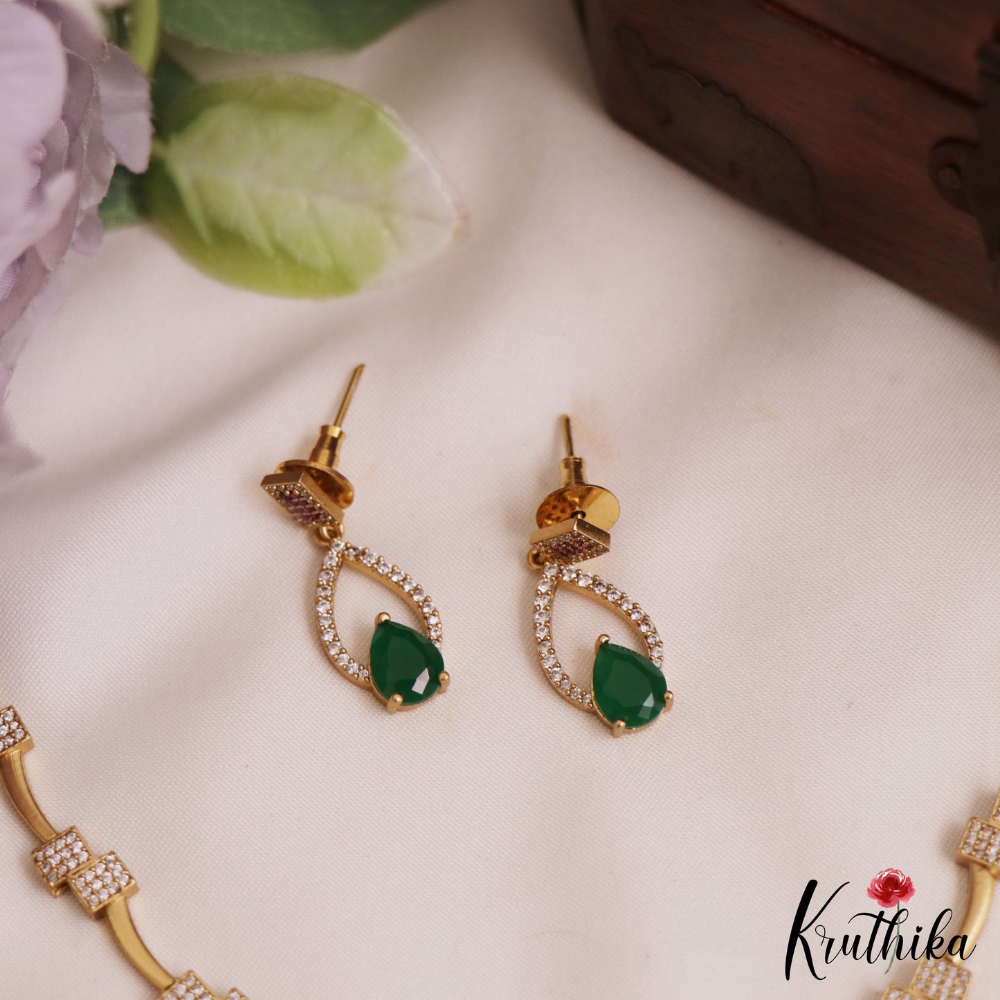 Sparkling Diamond-Finish Gold-Tone AD Teardrop Motifs Necklace NC2757 (Available In 2 Colors)