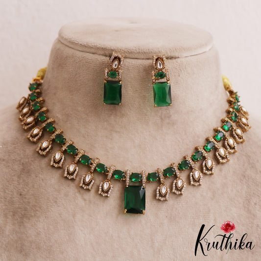 Stunning Teardrop Motifs AD Victorian Choker NC2823