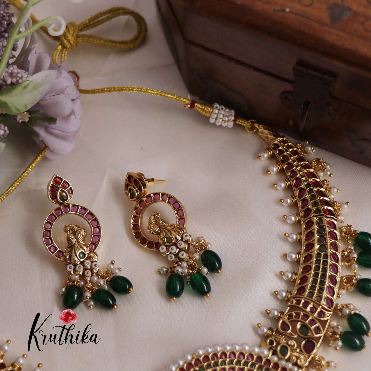 Stunning Peacock Kemp Necklace NC2505 ( Available in 2 Colours)
