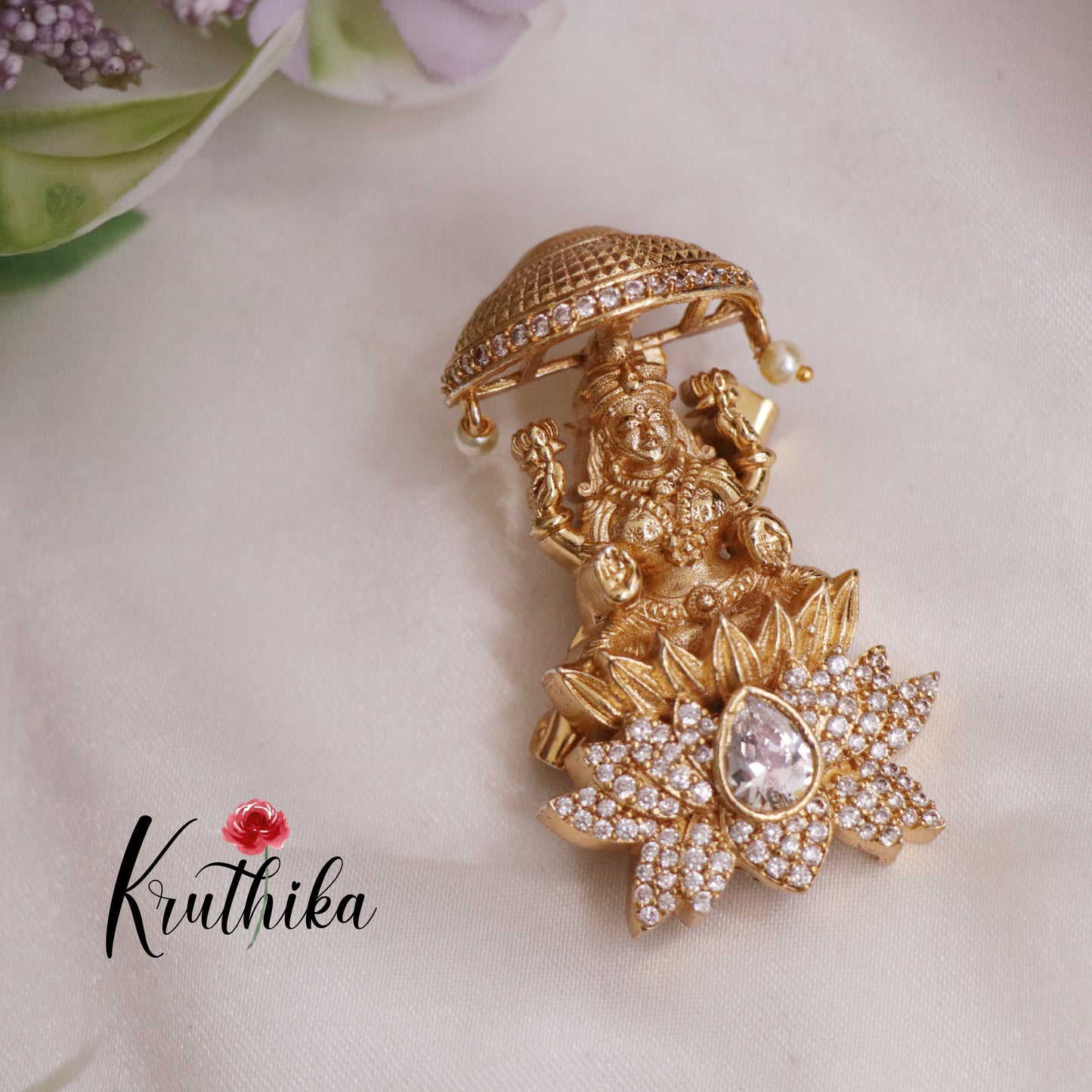 Beautiful CZ Antique Temple Lakshmi Saree Pin SP01 (Available in 4 colours)