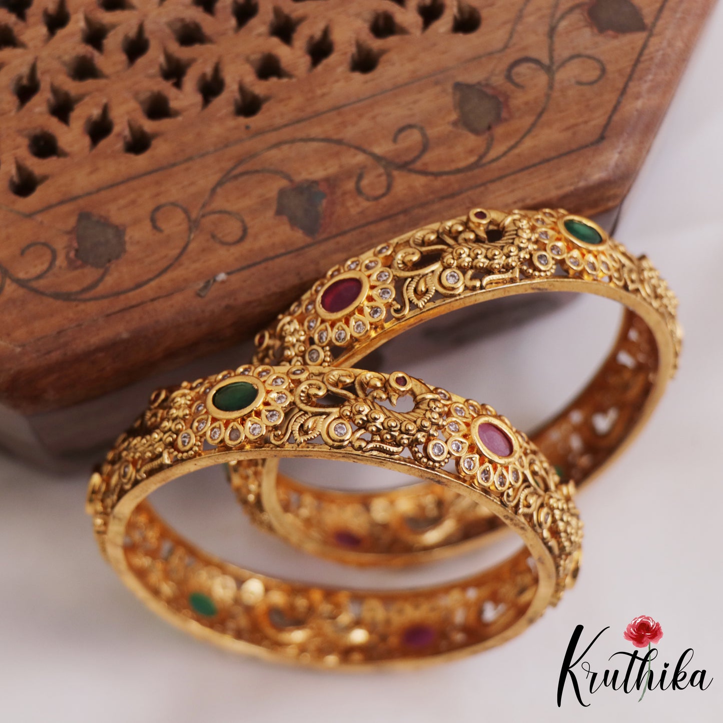 Classic Antique Peacock Floral Kemp Bangles B460 (Set 2 Bangles)
