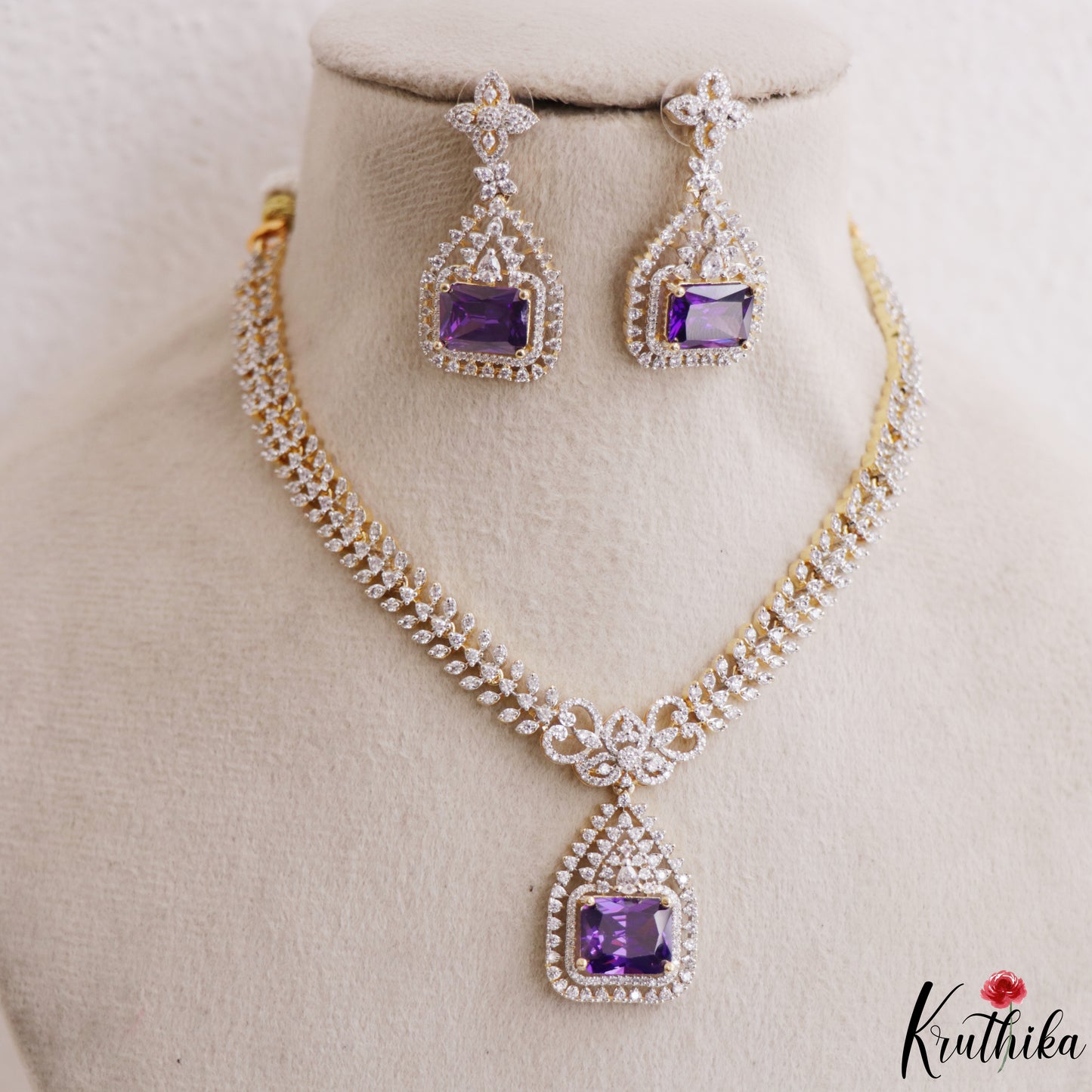 Pretty Floral Geometric Motifs CZ Victorian Necklace NC3265 (Available In 3 Colors)