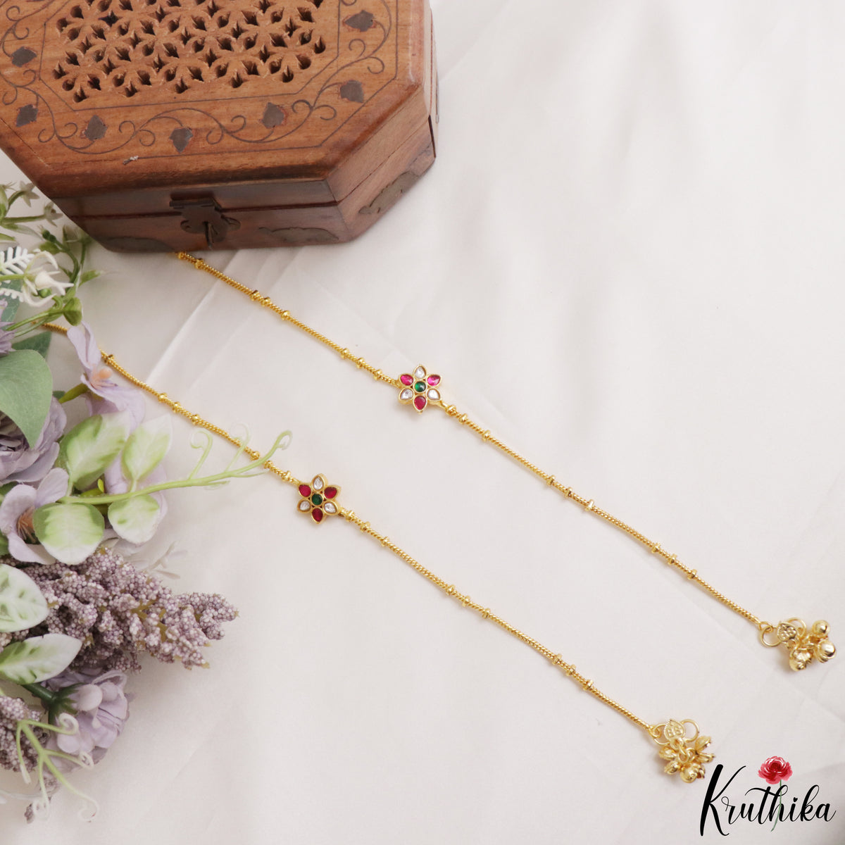 Pretty Floral Pendant Jadau Anklets A67