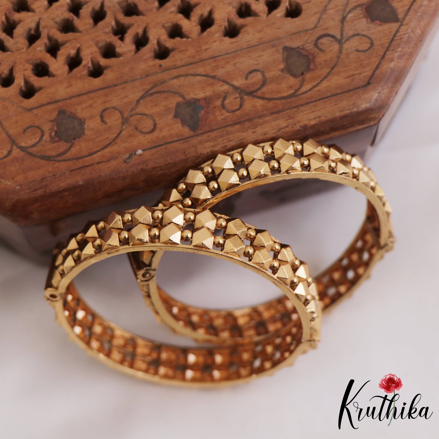 Classic Gold-Tone Geometric Motifs Openable Kada Bangles B462 (Set 2 Bangles)