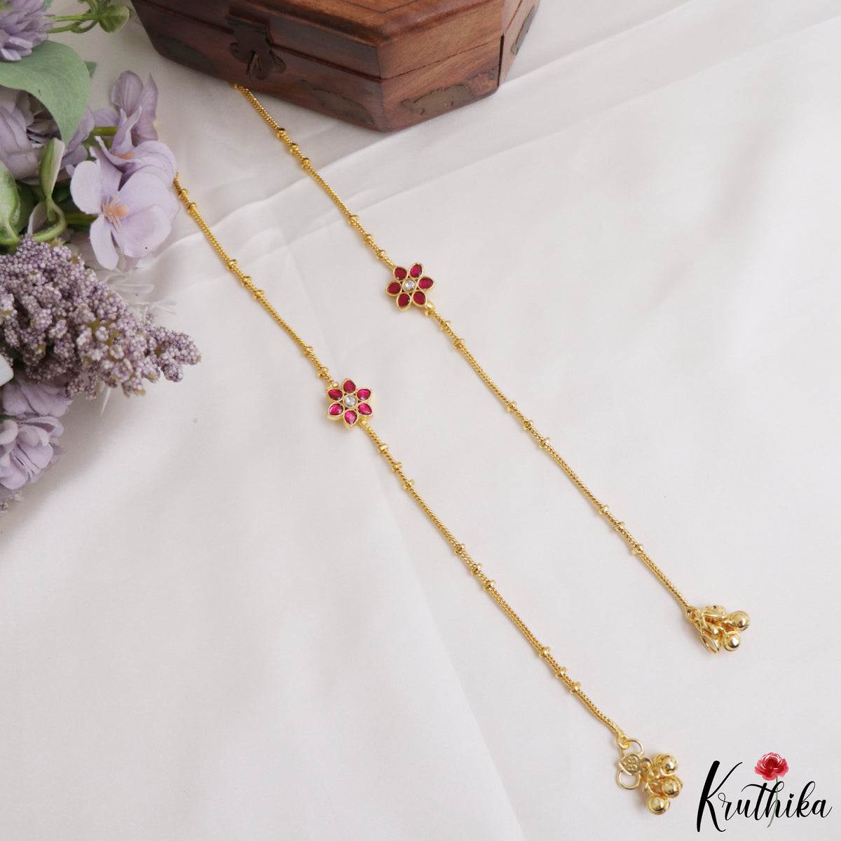 Pretty Floral Pendant Jadau Anklets A67