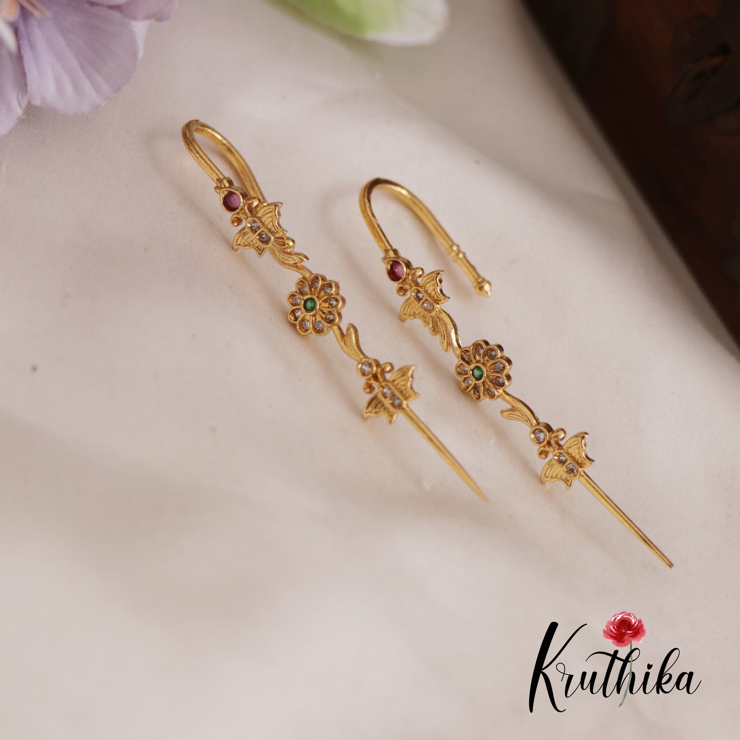 Elegant Floral Hook Earcuff E860
