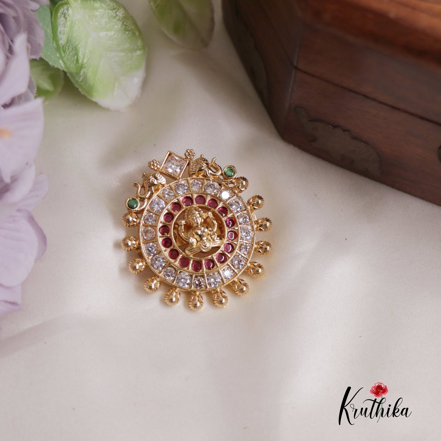 Premium Antique Lakshmi Saree PinSP32