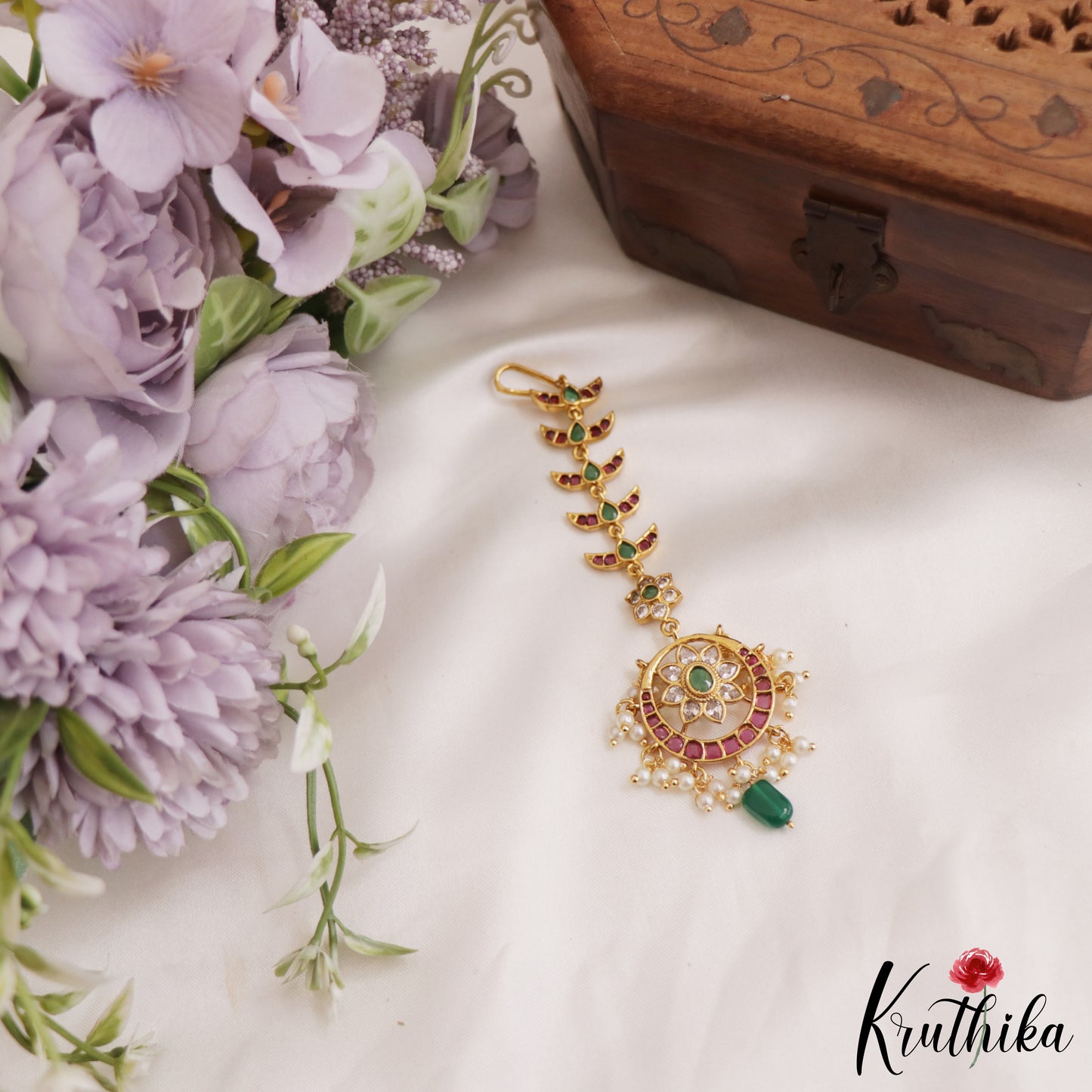 Elegant Floral kemp Maang Tikka With Bead And Pearl Drops MT338