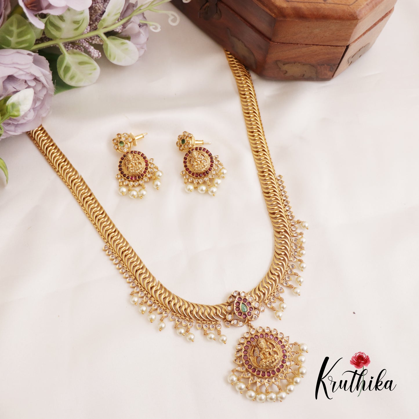 Stunning Jalebi Pattern Jadau / Kemp Lakshmi Haaram LH2035