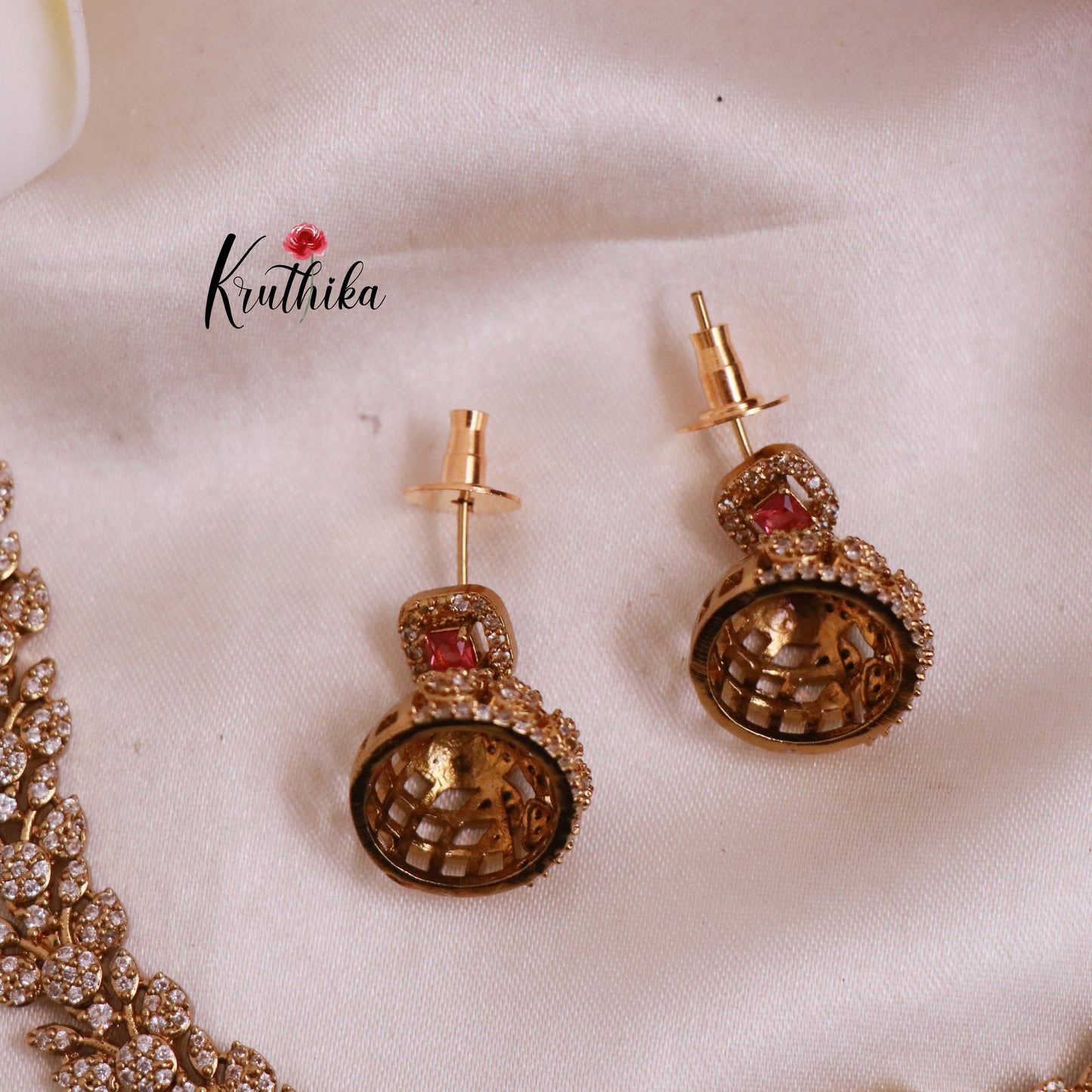 Simple AD Victorian Chocker NC1867 (Available in 2 Colours)