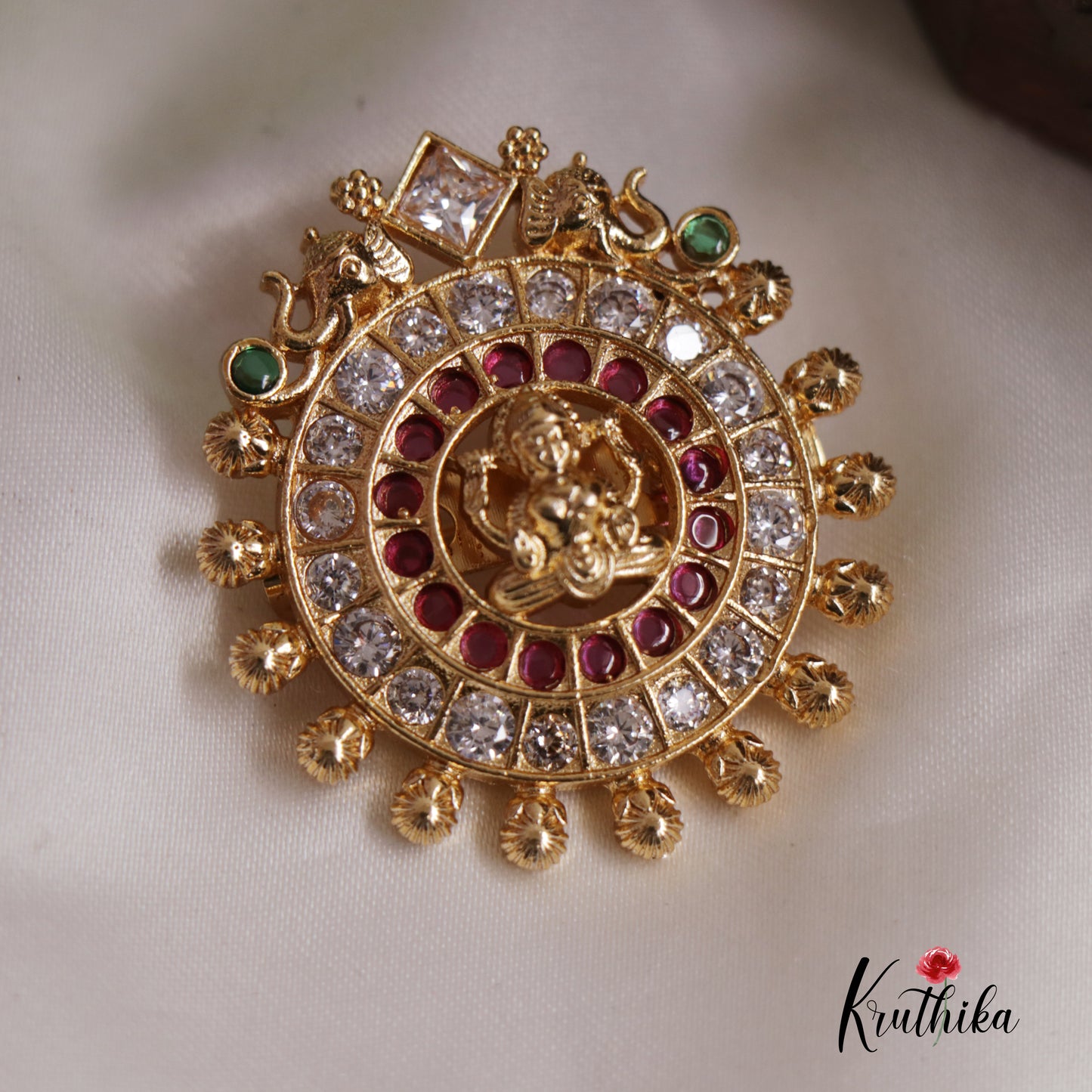 Premium Antique Lakshmi Saree PinSP32