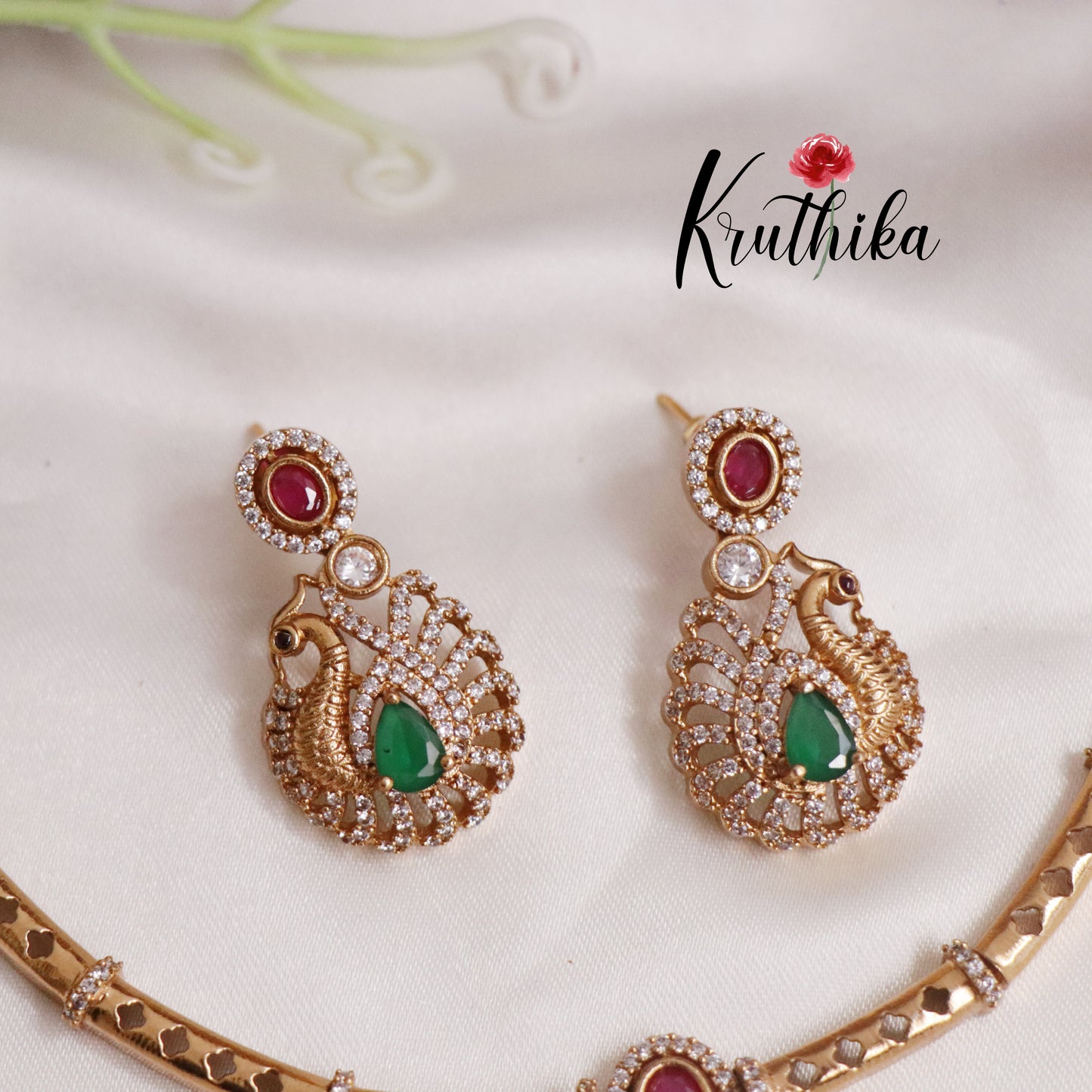 Simple AD/Victorian Pendant Hasli Necklace NC2243 (Available in 3 Colors)