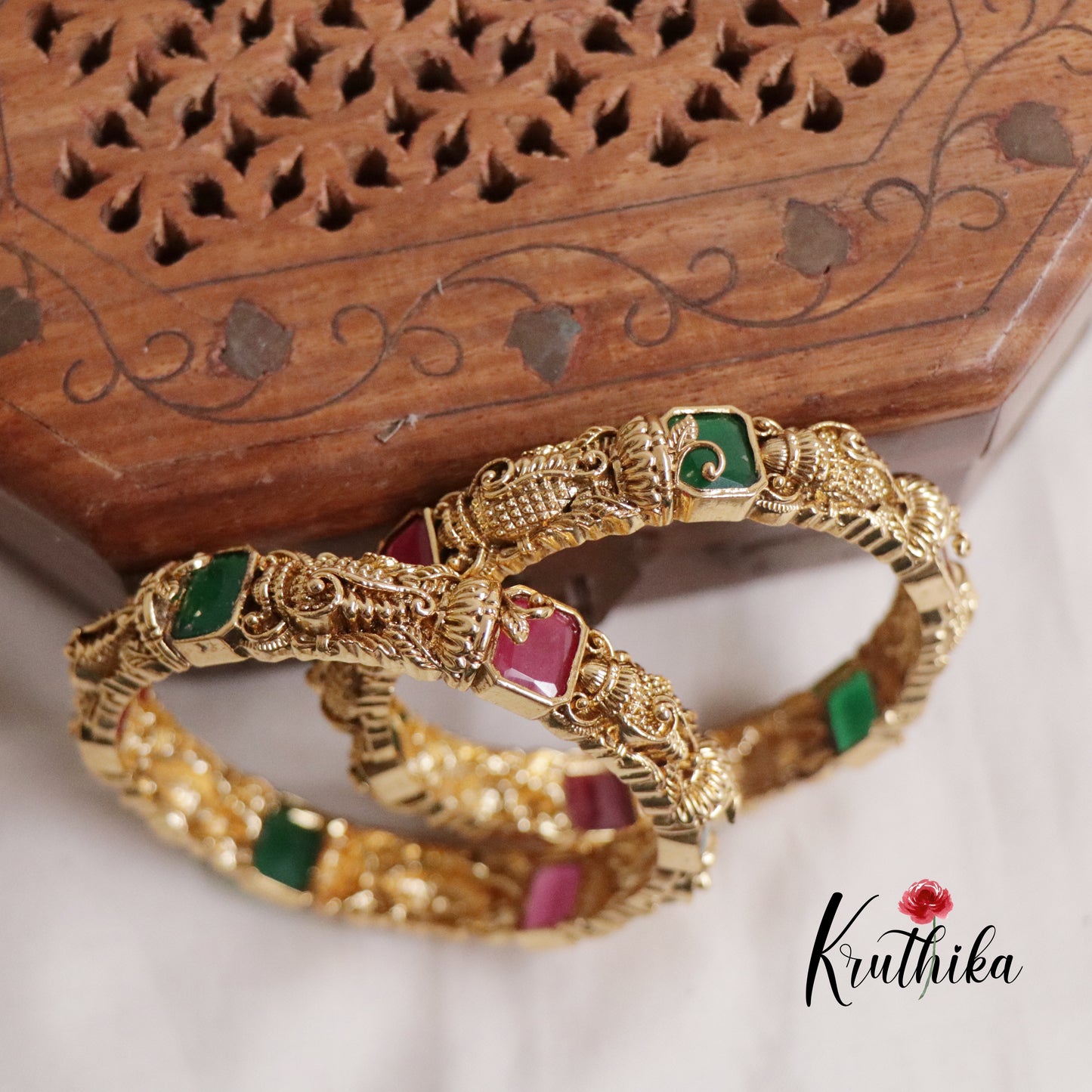 Trendy AD Victorian Bangles B228