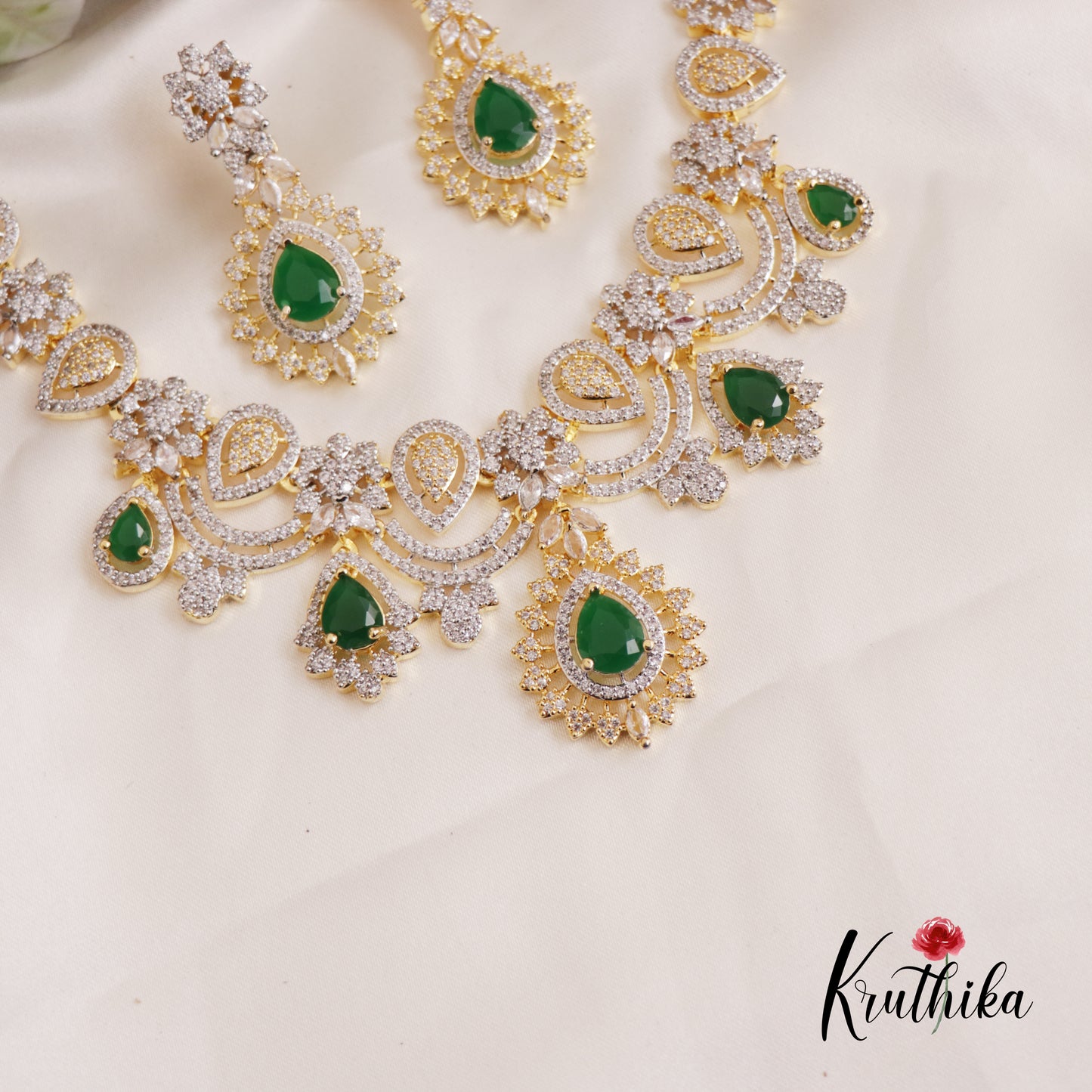 Sparkling CZ Teardrop Necklace NC2626