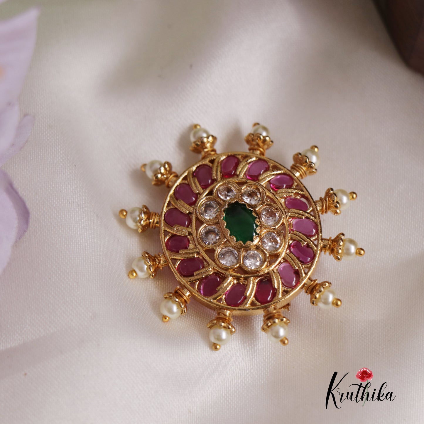 Premium Kemp Geometric Saree Pin SP28