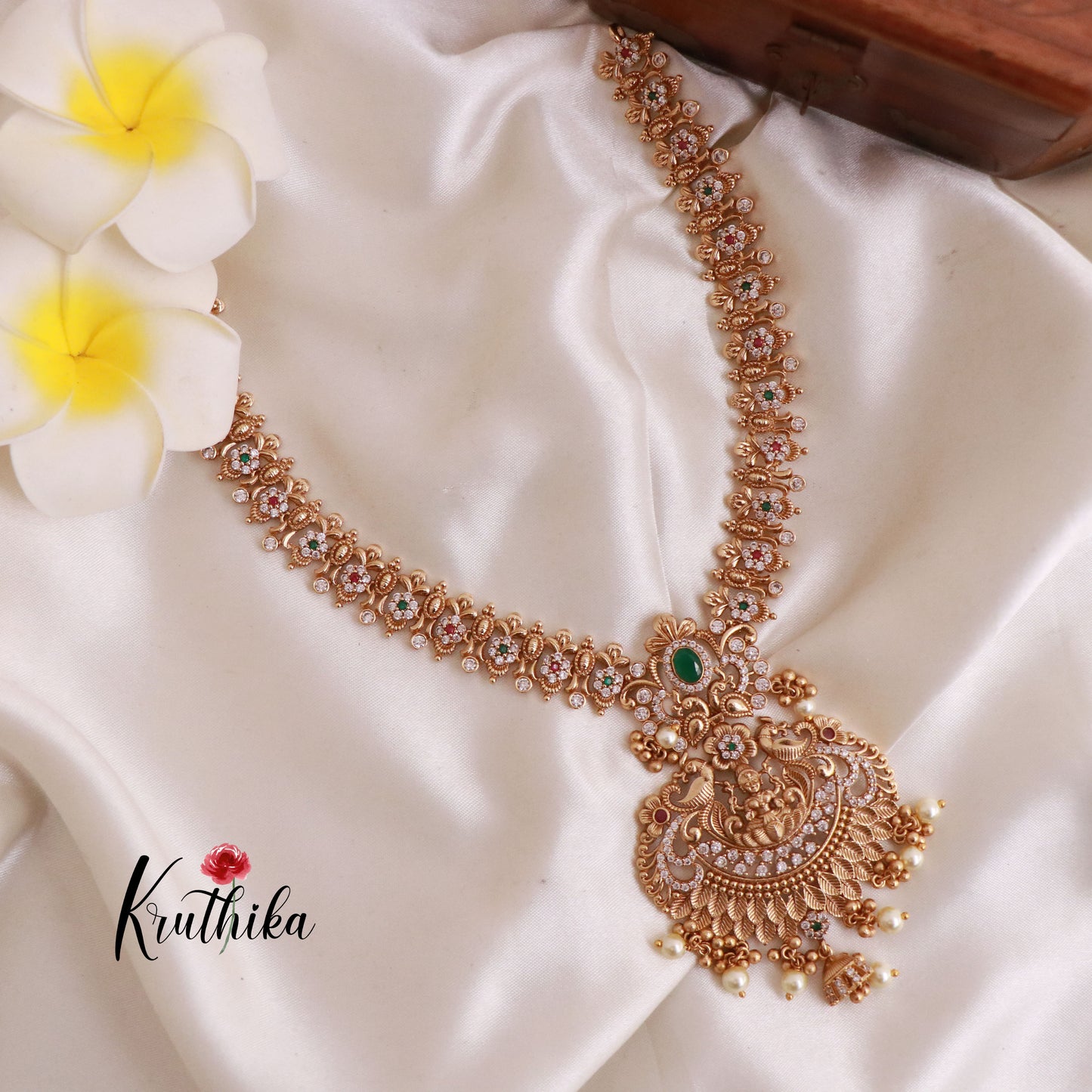 Best selling Antique finish Emerald CZ Lakshmi Devi peacock necklace NC822