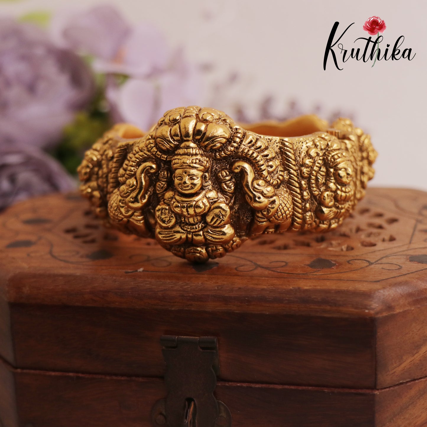 Premium Antique Nagas Lakshmi Openable Kada Bangle B366