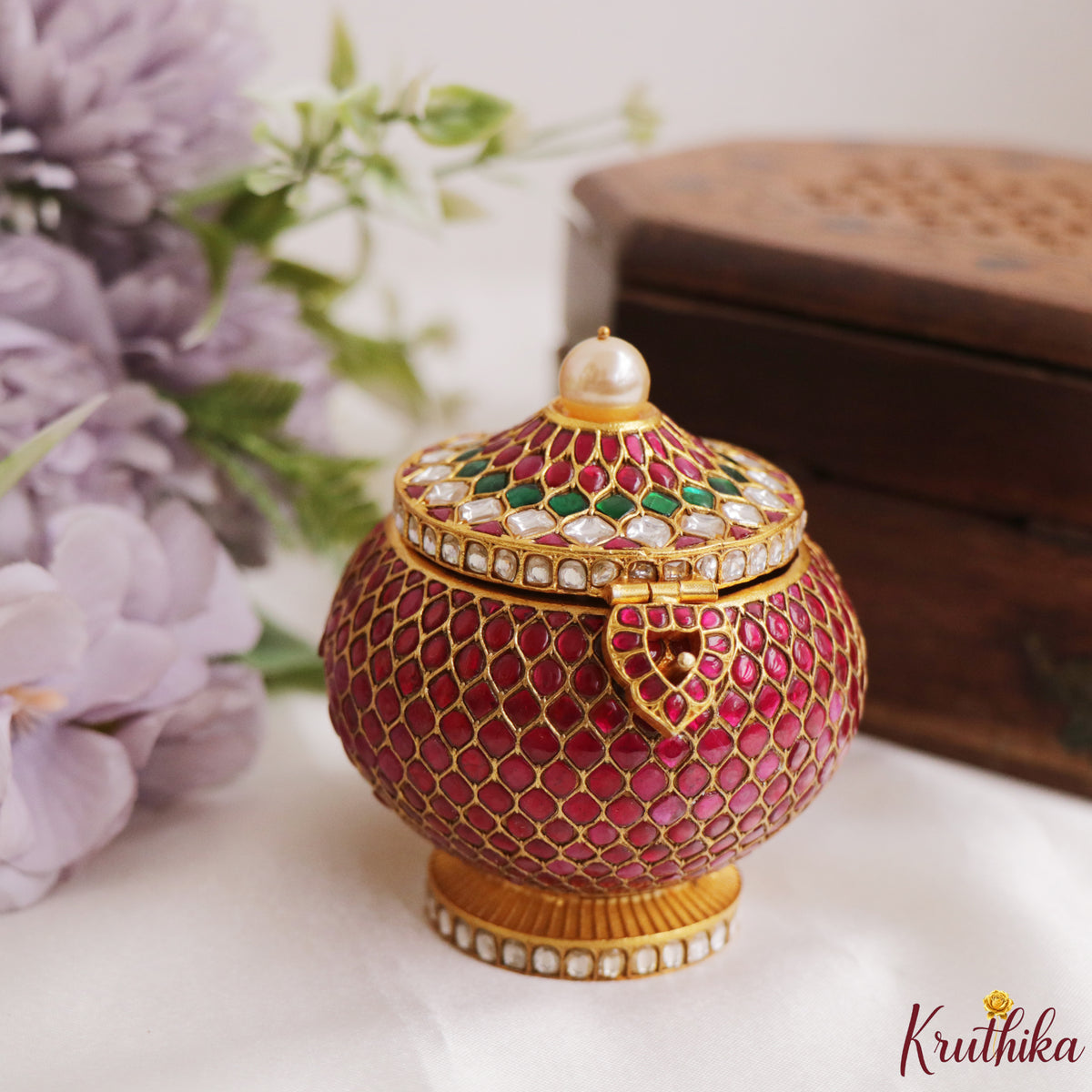 Regal Silver Replica Jadau Kumkum Box K31