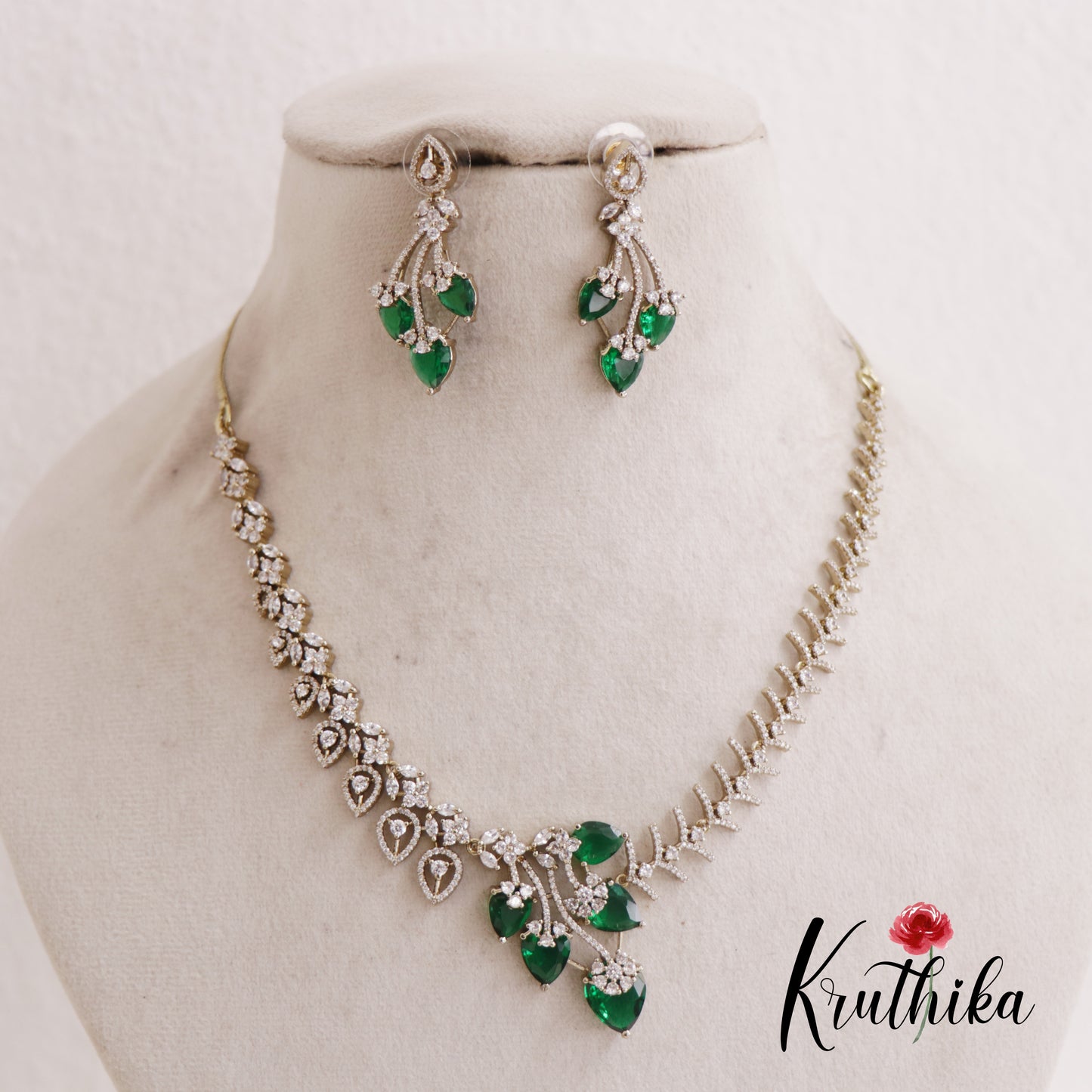 Sparkling Trendy CZ Leaf Motifs Necklace  NC2599 (Available In 2 Colors)