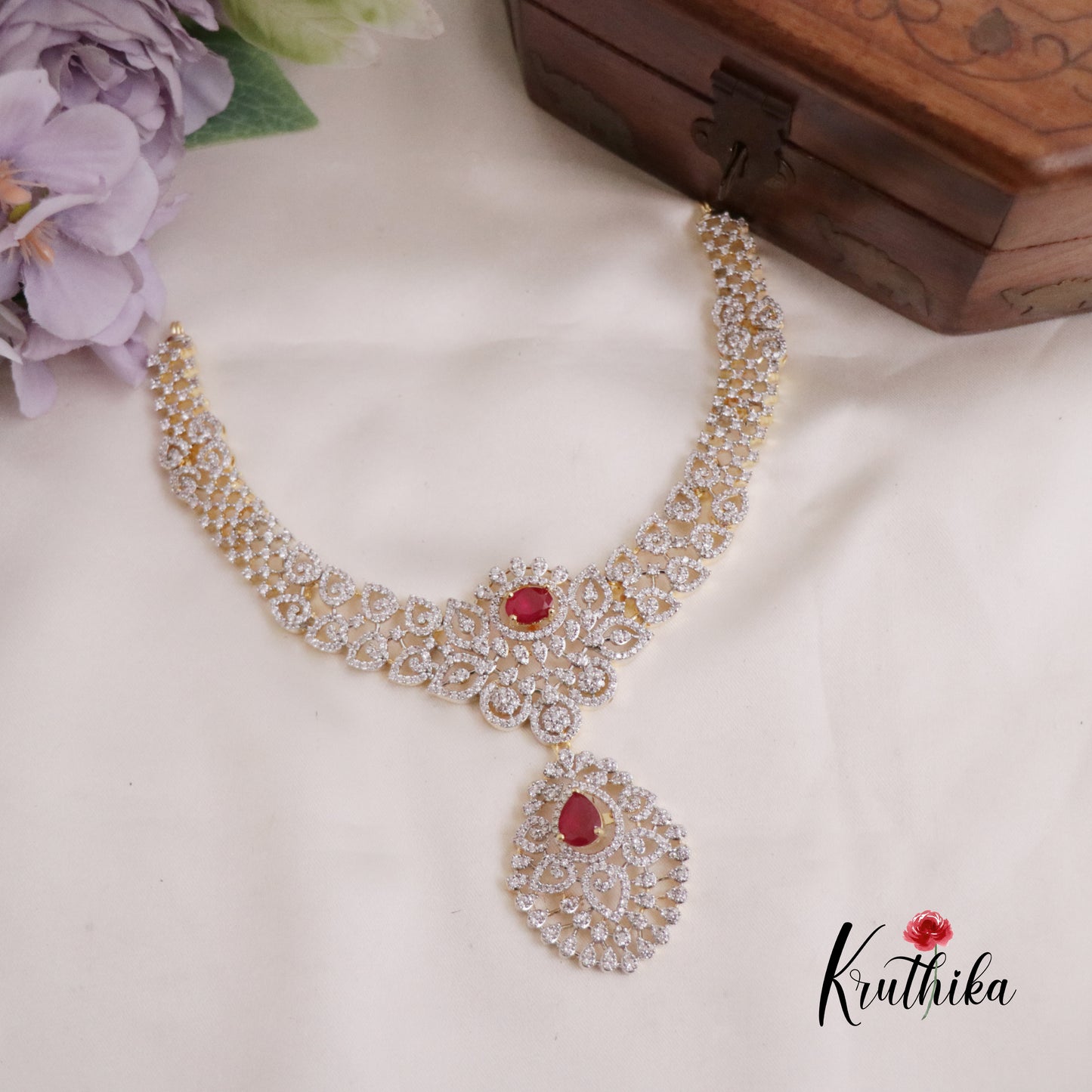 Pretty CZ Sparkling Victorian Necklace NC2284