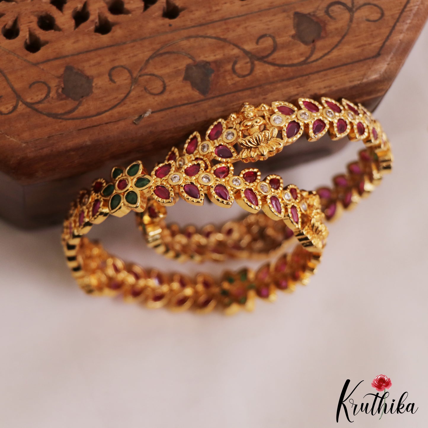 Beautiful Antique Lakshmi Floral Motifs Kemp Bangales B503 (Set of 2 Bangles)